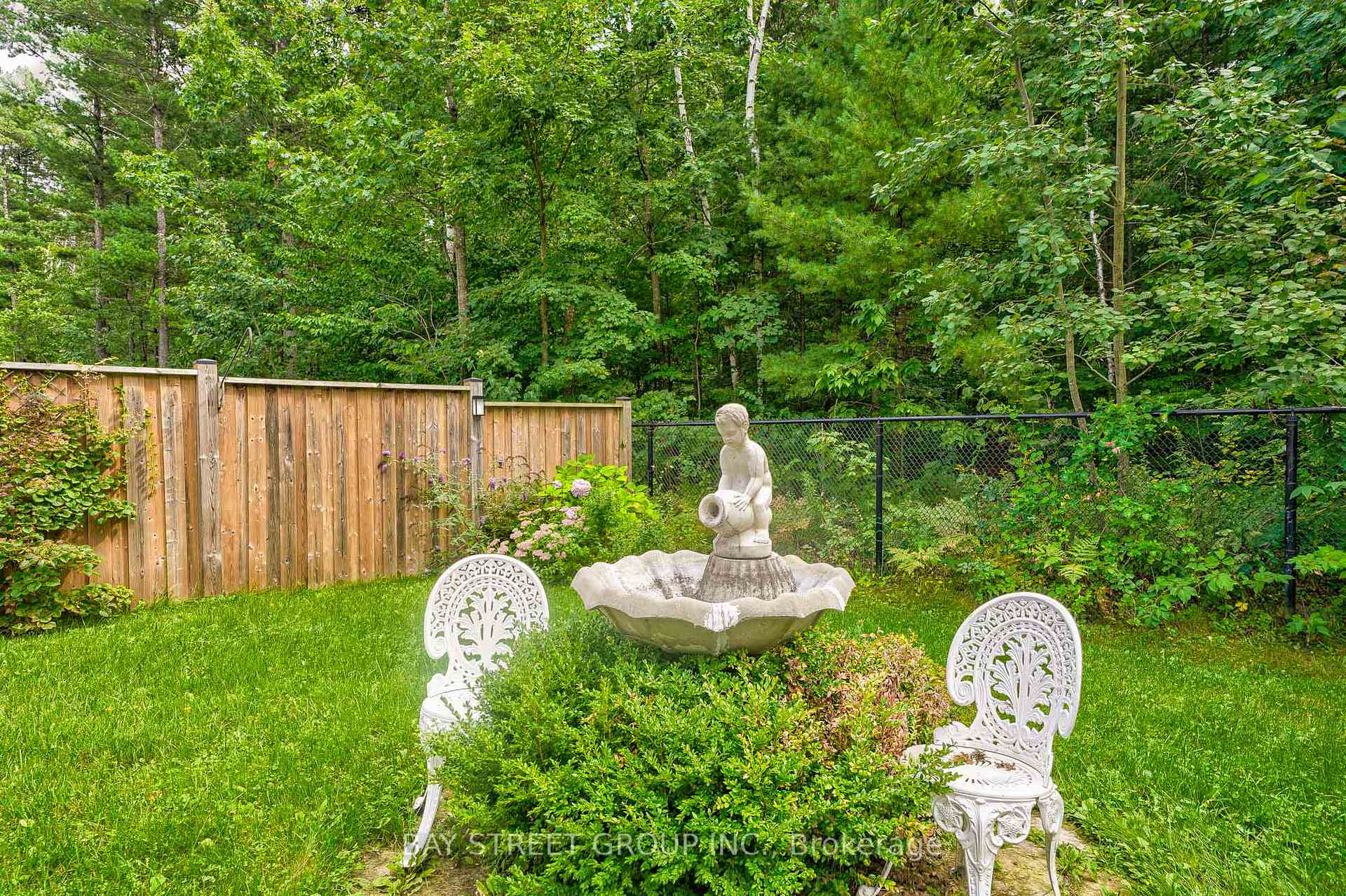 Photo 49 of 23 Trail Boulevard, Springwater, Centre Vespra — HOMEH