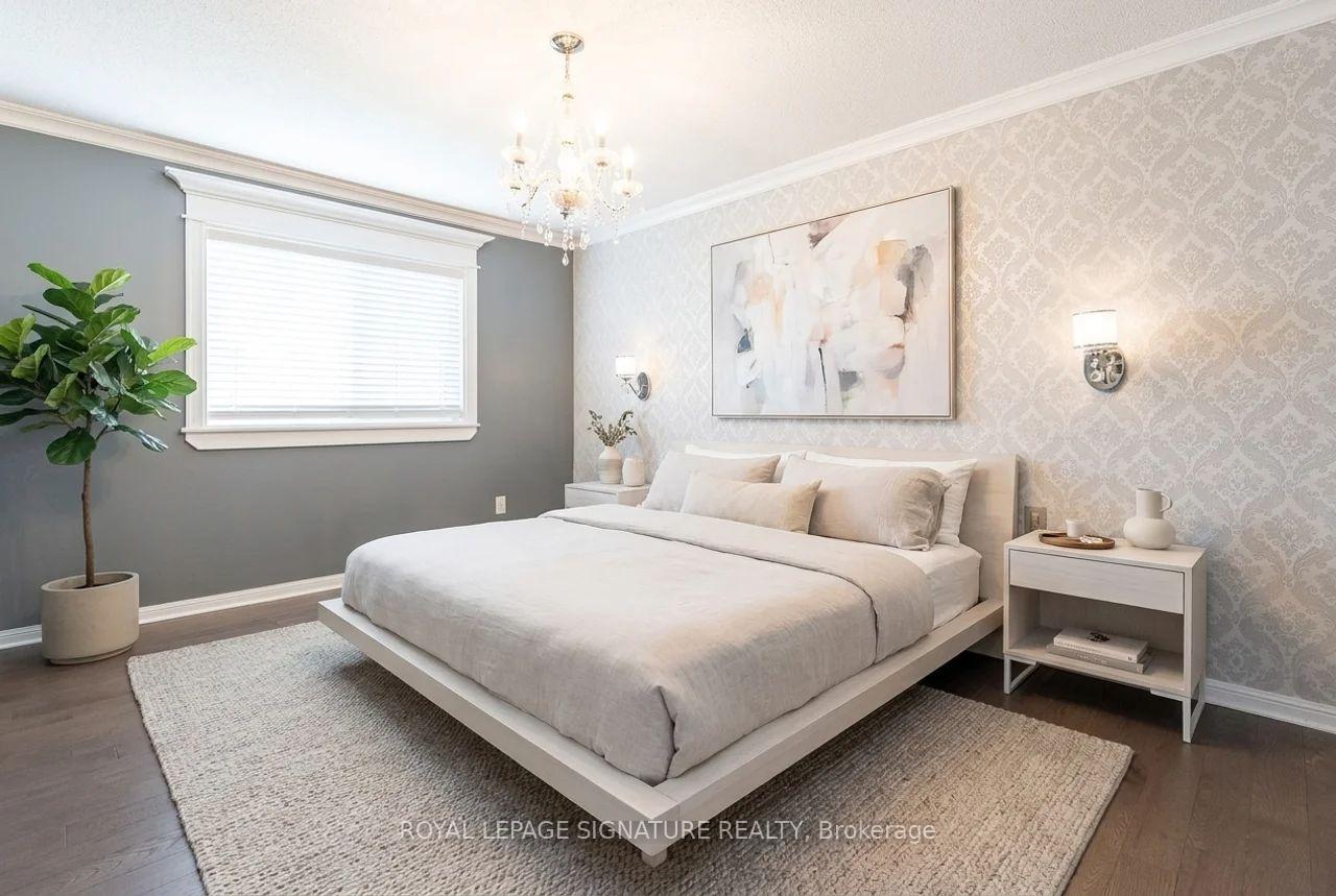 Photo 5 of 37 Succession Crescent, Barrie, Innis-Shore — HOMEH