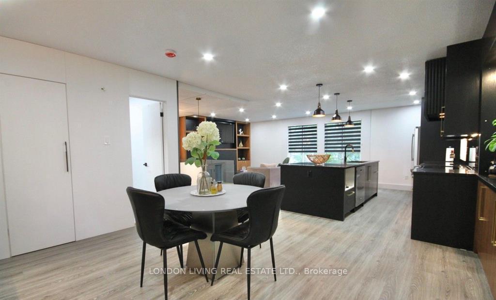 Photo 12 of 890 Viscount Road, London, South M — HOMEH