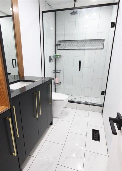Photo 14 of 890 Viscount Road, London, South M — HOMEH