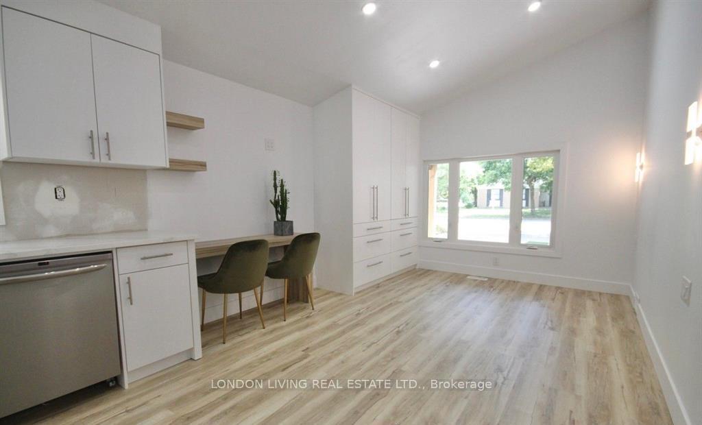 Photo 22 of 890 Viscount Road, London, South M — HOMEH