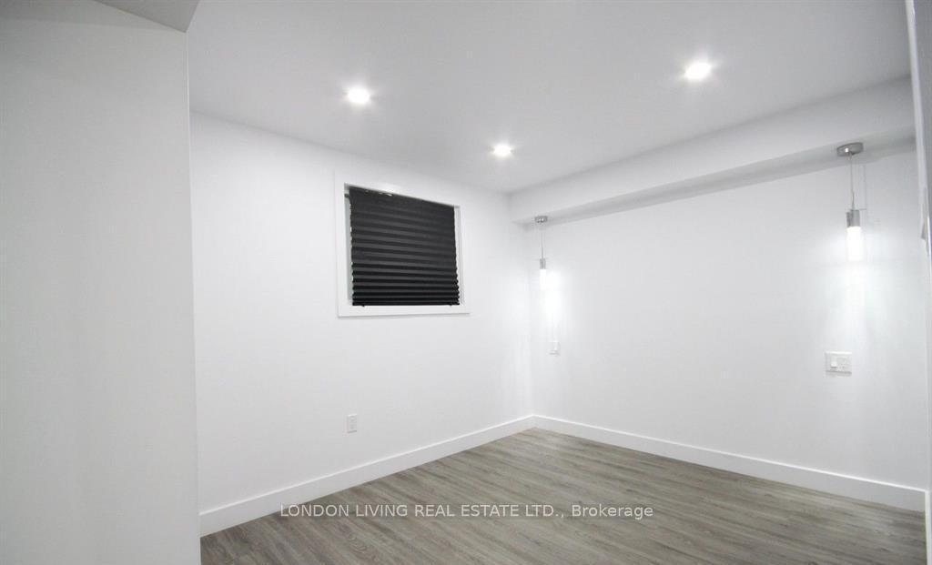 Photo 28 of 890 Viscount Road, London, South M — HOMEH