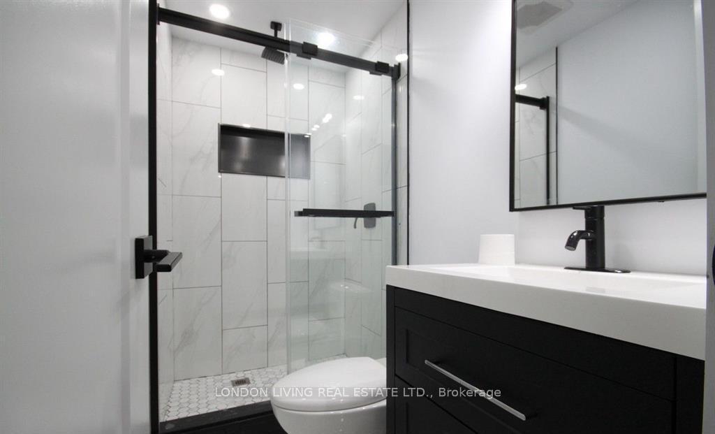 Photo 30 of 890 Viscount Road, London, South M — HOMEH