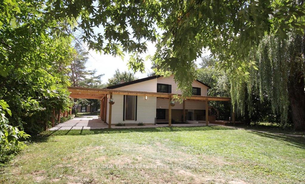 Photo 35 of 890 Viscount Road, London, South M — HOMEH