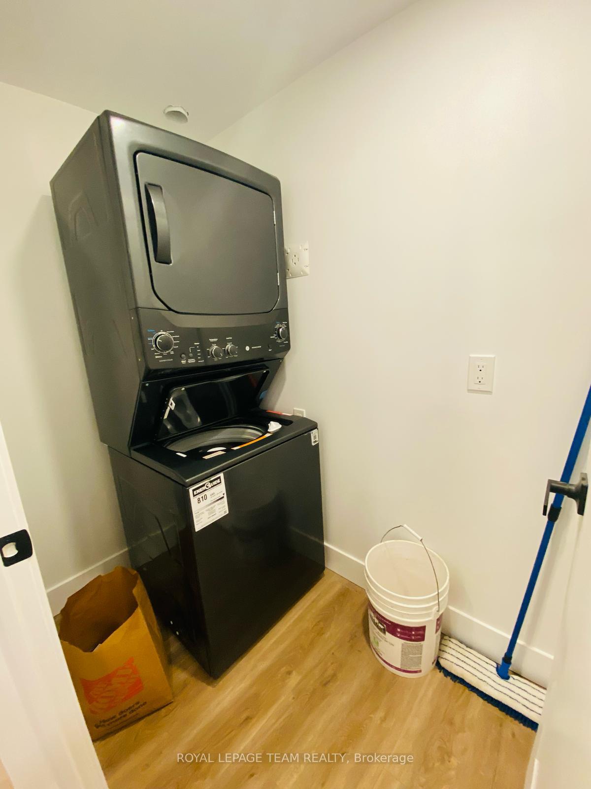 Photo 21 of Unit Bsmnt, 684 Fenwick Way, Ottawa, Barrhaven - Stonebridge — HOMEH