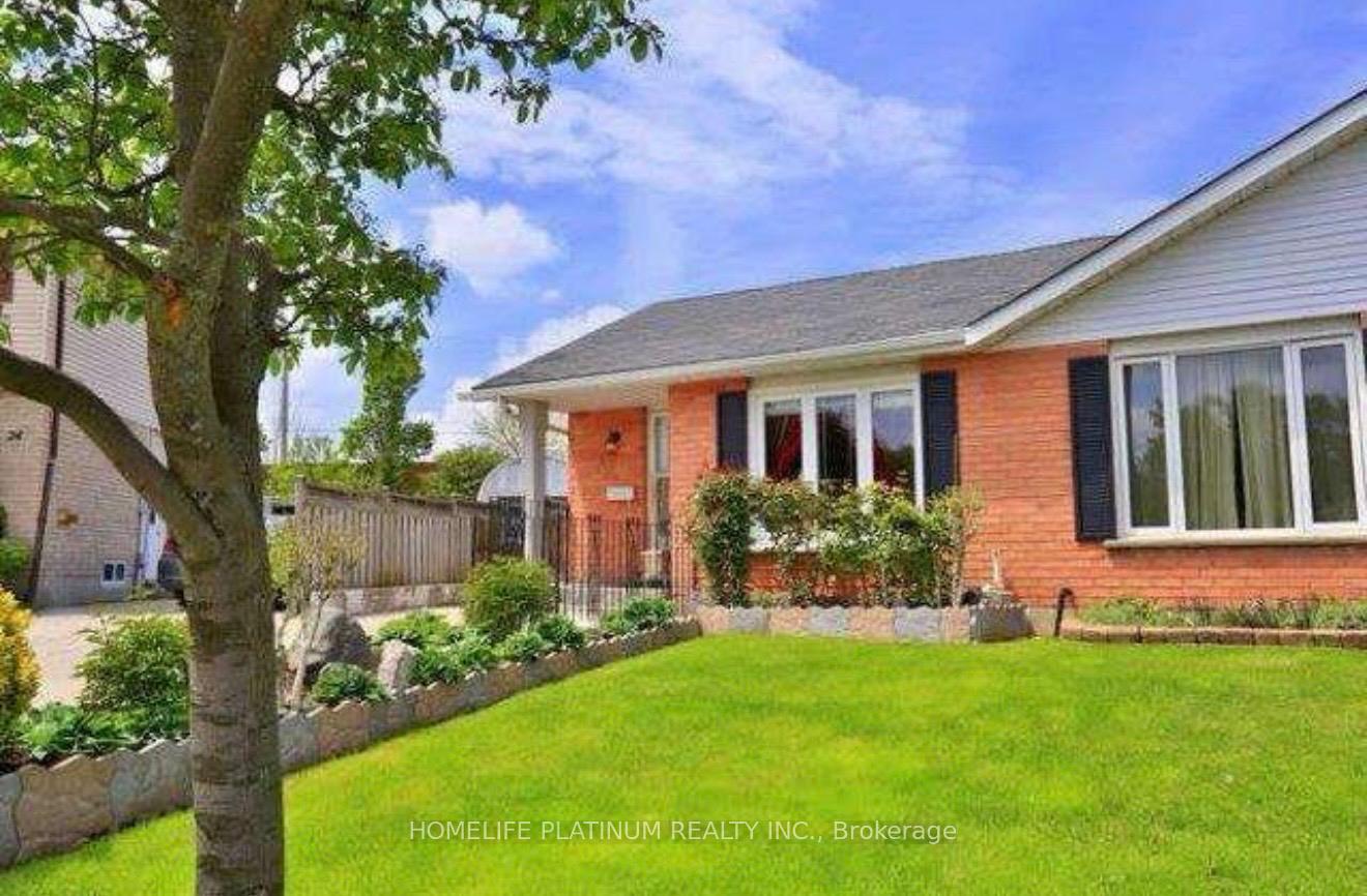 Photo 1 of 22 Calais Place, Kitchener, Victoria Hills — HOMEH