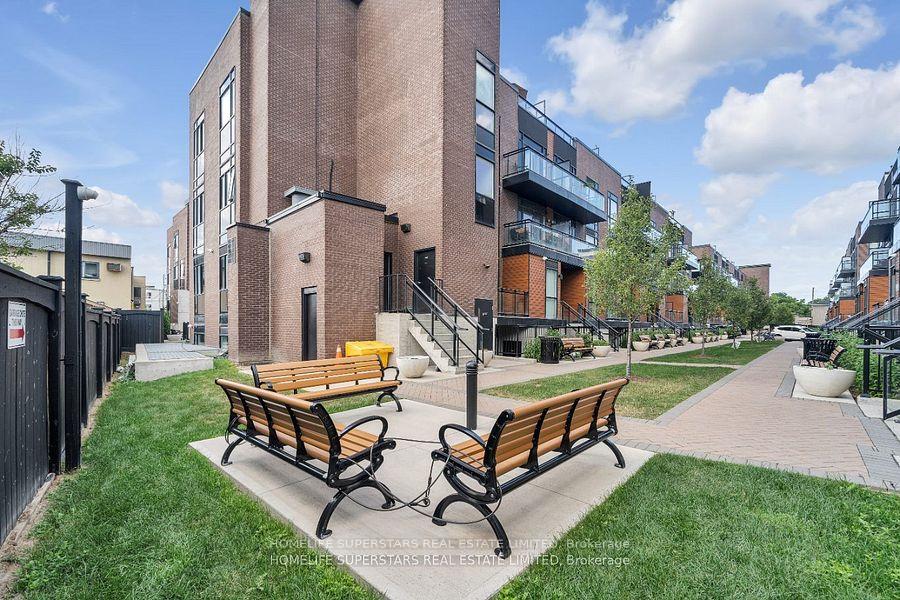 Photo 15 of Unit C-302, 5299 Highway 7 Street, Vaughan, Vaughan Grove — HOMEH