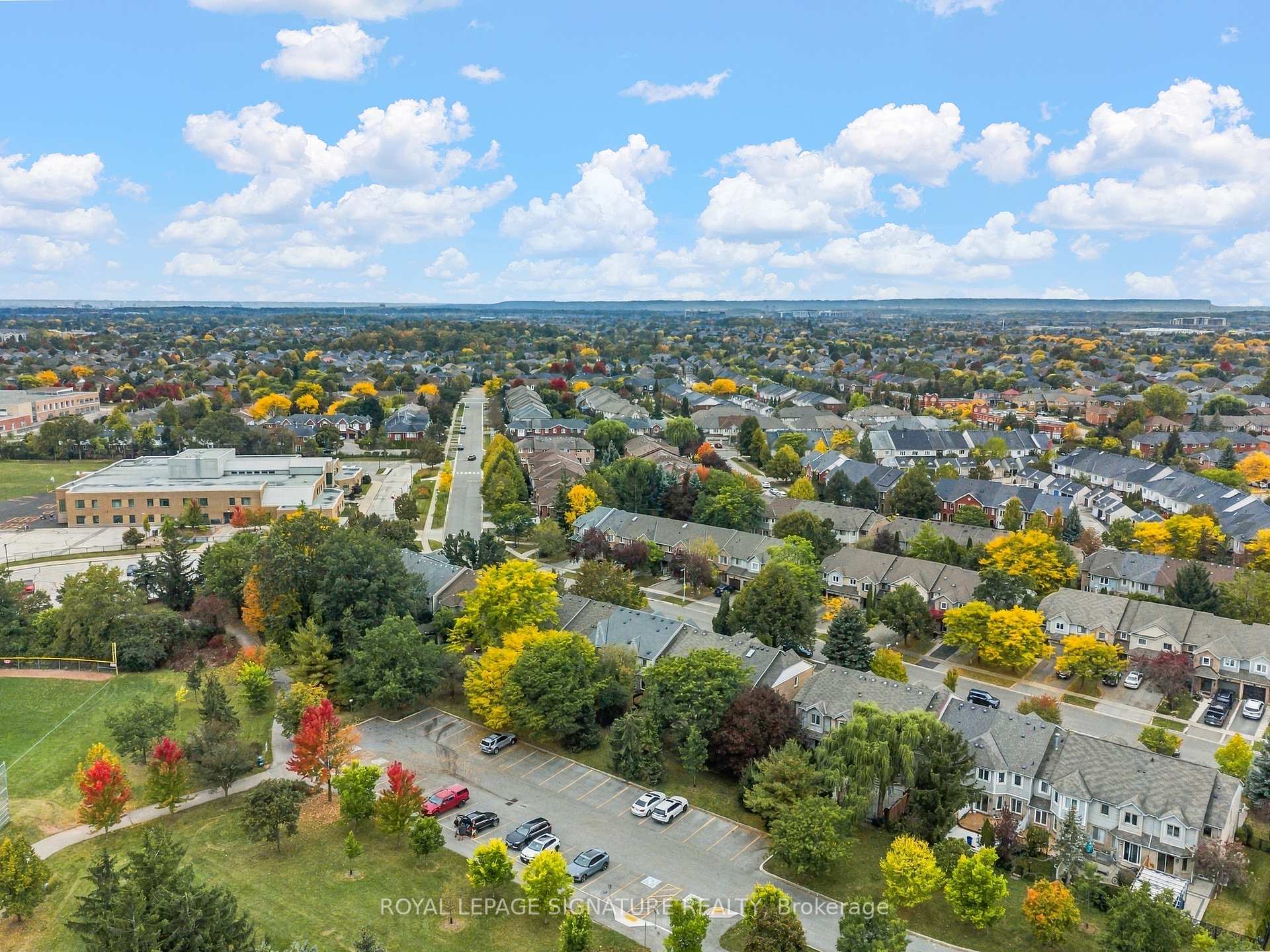 Photo 10 of 1152 Westview Terrace, Oakville, West Oak Trails — HOMEH