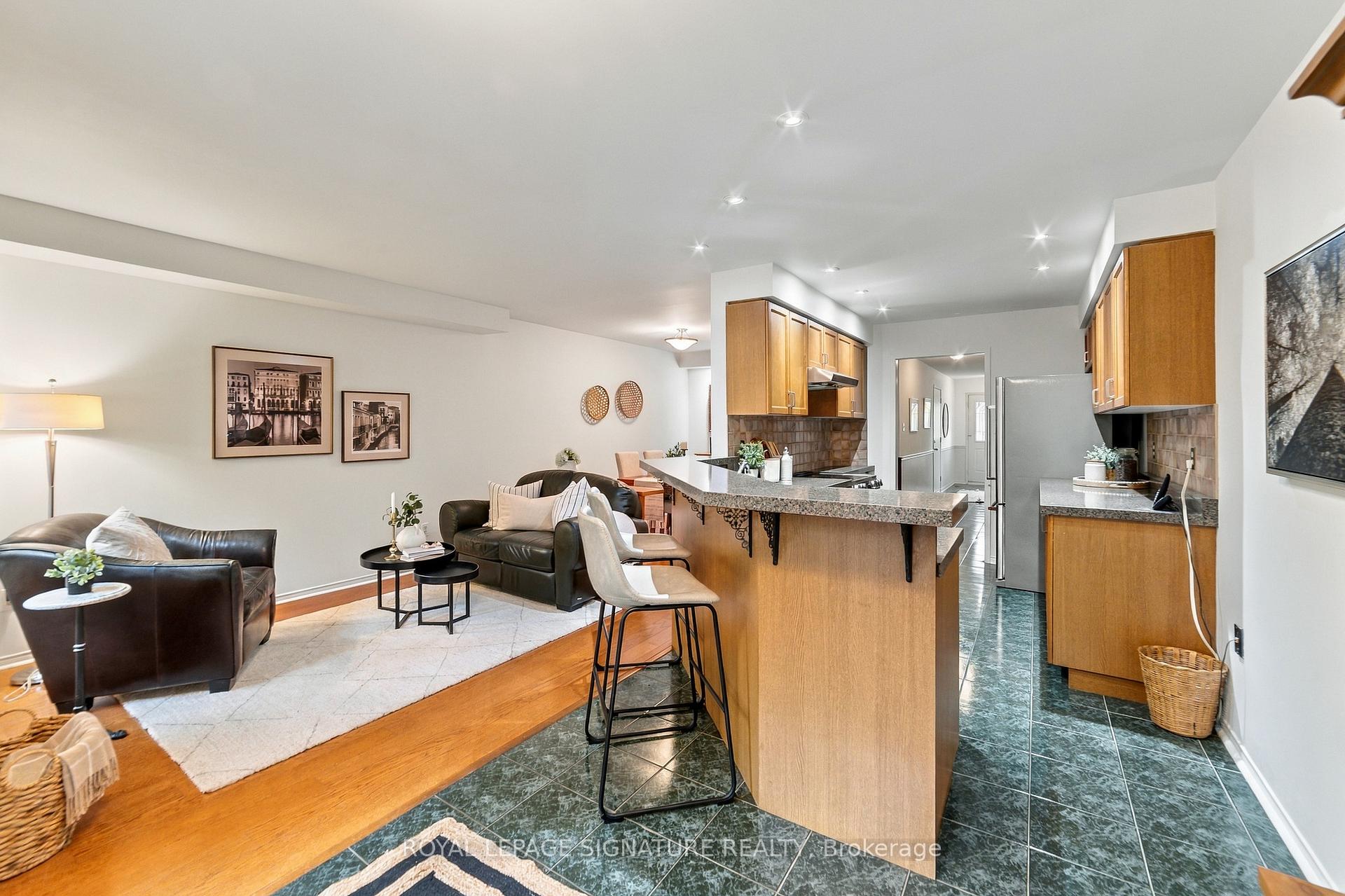 Photo 11 of 1152 Westview Terrace, Oakville, West Oak Trails — HOMEH