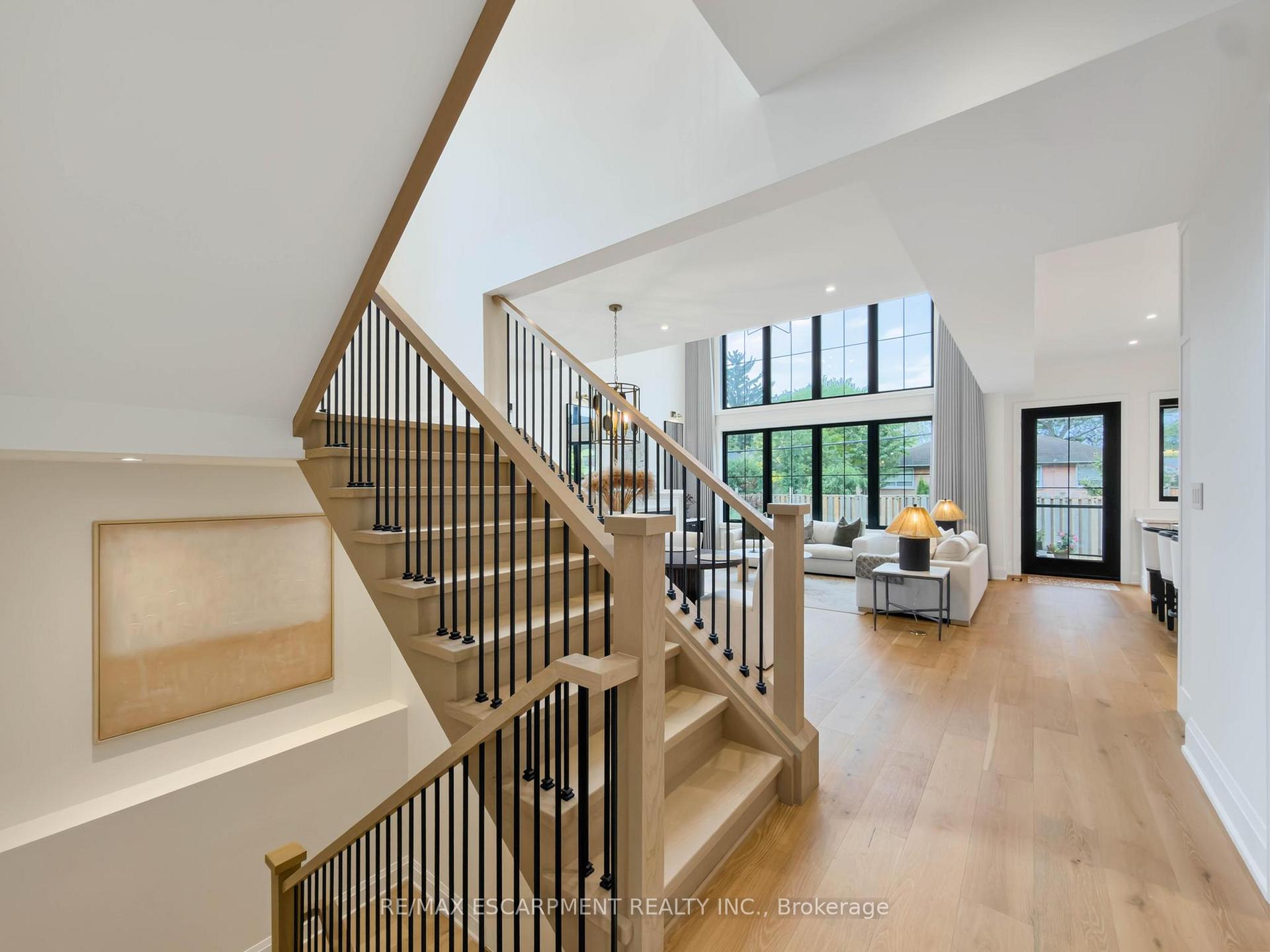 Photo 11 of 260 Kent Crescent, Burlington, Appleby — HOMEH