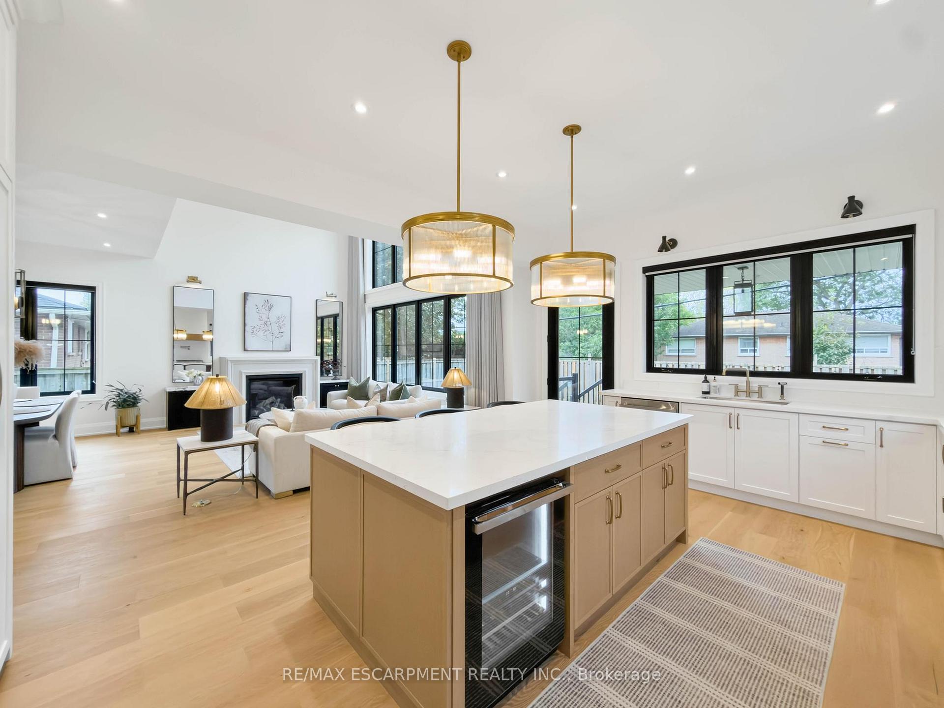 Photo 23 of 260 Kent Crescent, Burlington, Appleby — HOMEH