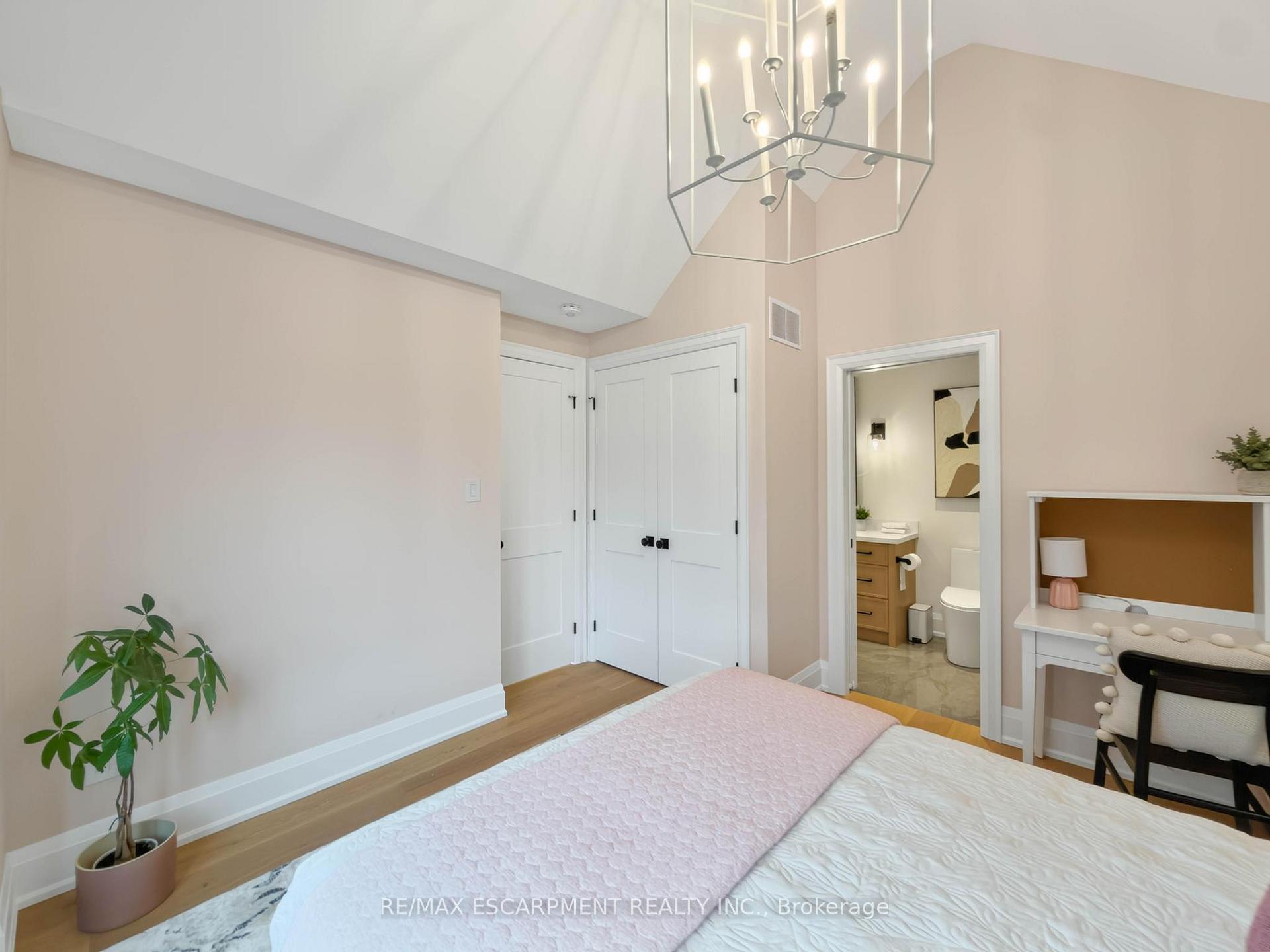 Photo 34 of 260 Kent Crescent, Burlington, Appleby — HOMEH
