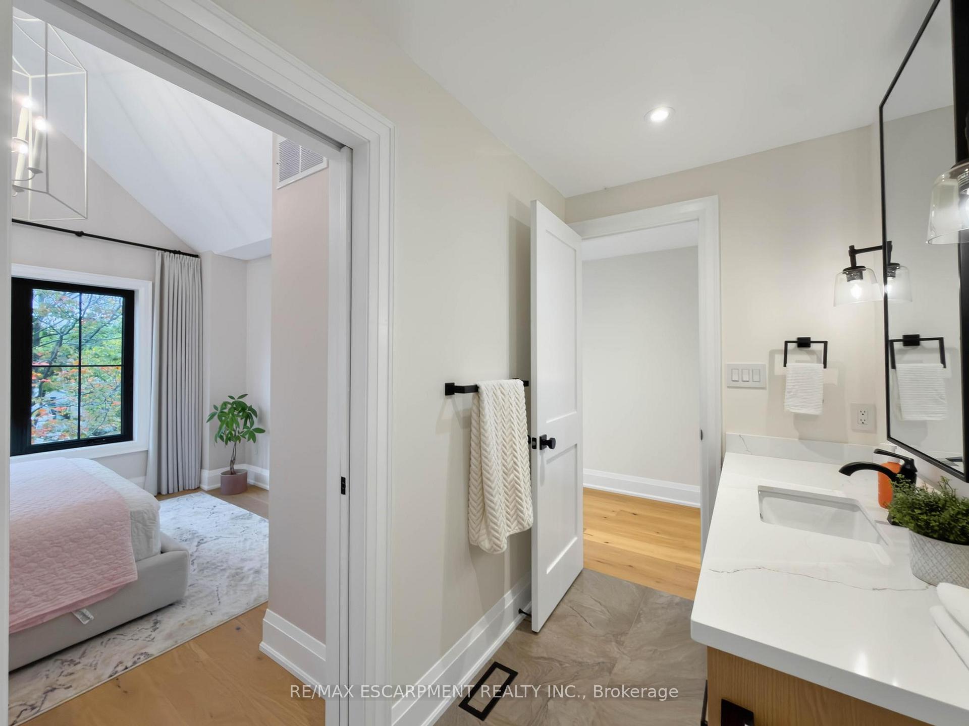 Photo 35 of 260 Kent Crescent, Burlington, Appleby — HOMEH