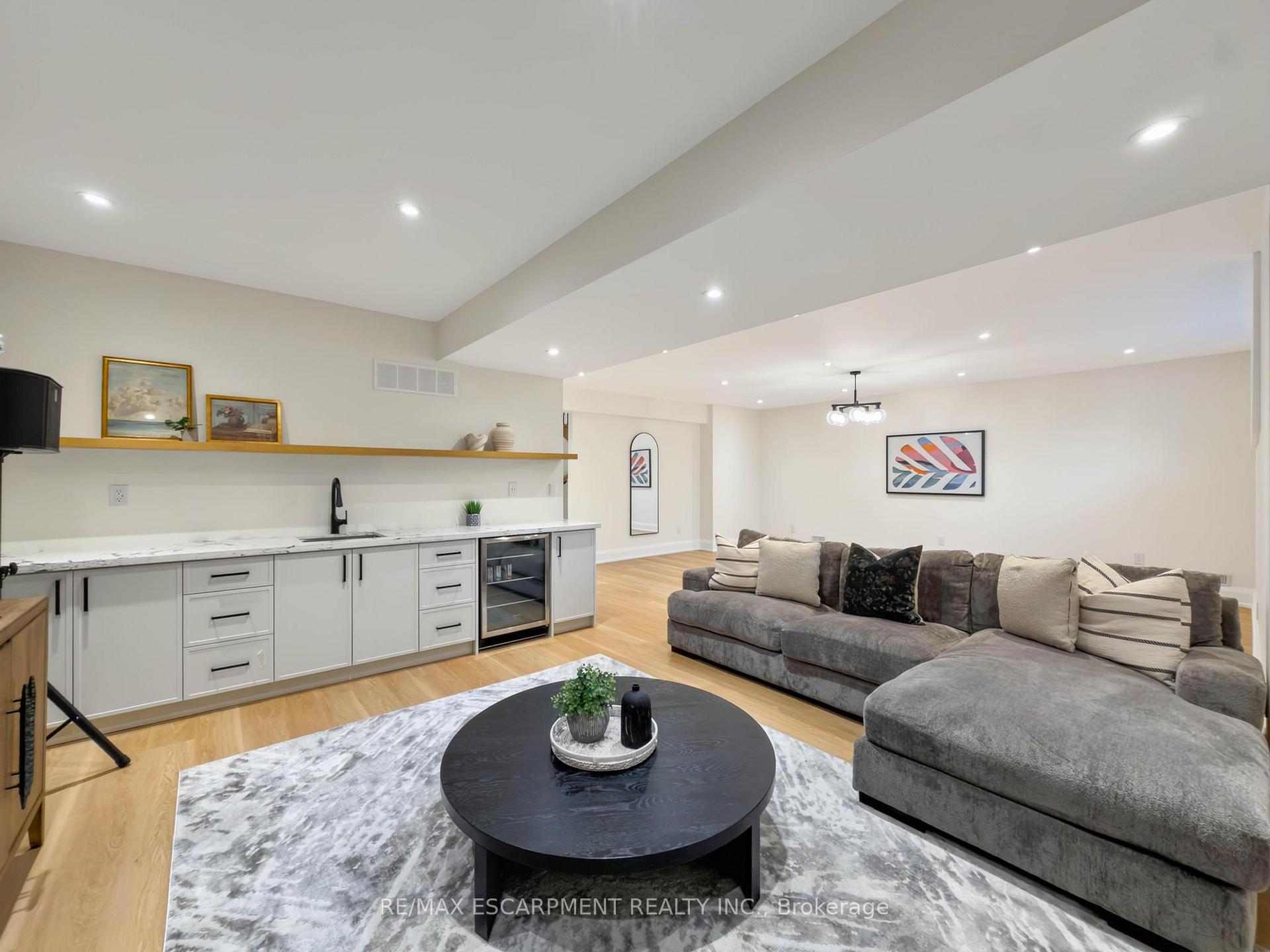 Photo 43 of 260 Kent Crescent, Burlington, Appleby — HOMEH