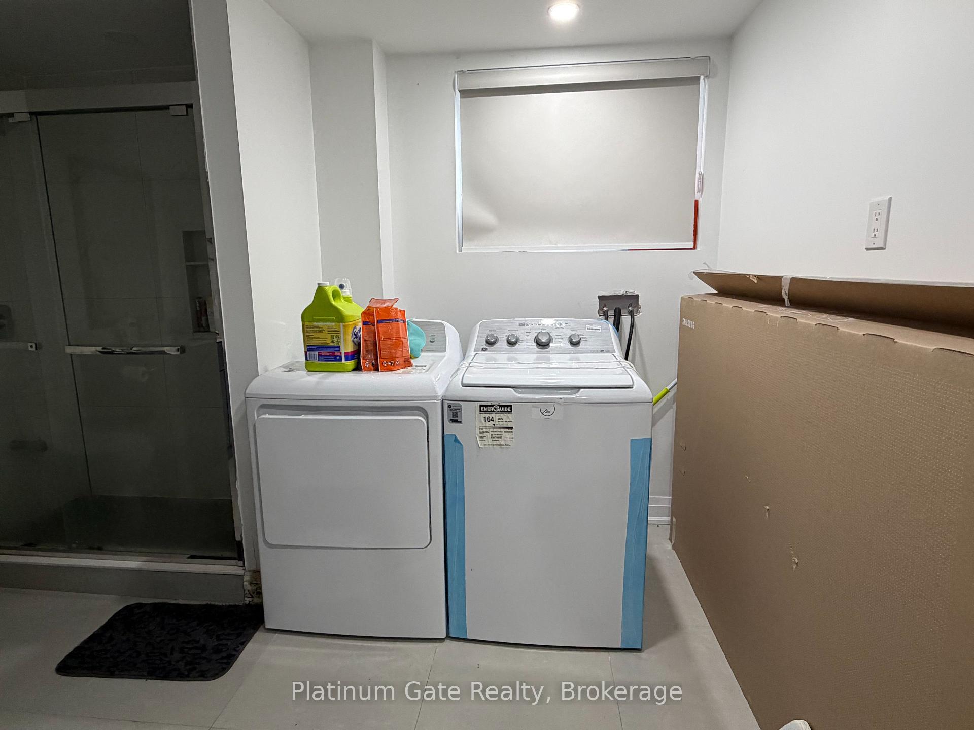 Photo 5 of 827 Cedar Parkway, London, North E — HOMEH