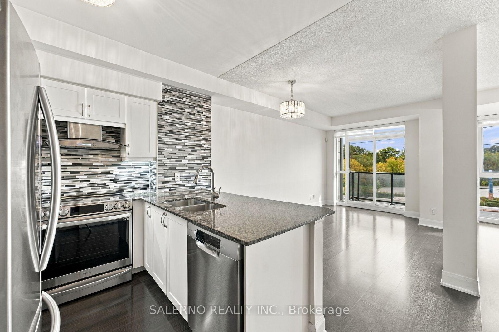 Photo 8 of Unit 319, 4700 Highway 7, Vaughan, East Woodbridge — HOMEH