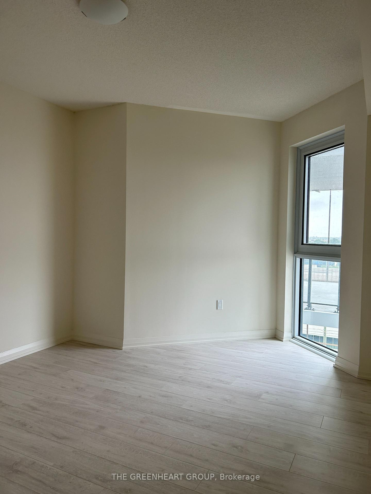 Photo 8 of Unit 503, 9000 Jane Street, Vaughan, Concord — HOMEH