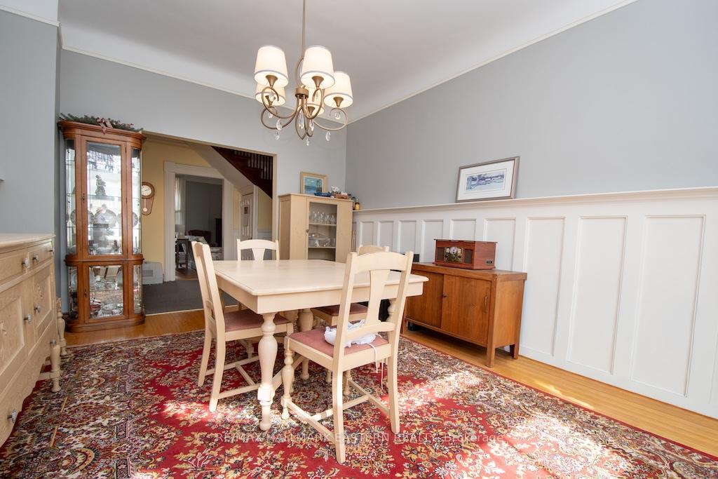Photo 14 of 813 Water Street, Peterborough, Northcrest Ward 5 — HOMEH