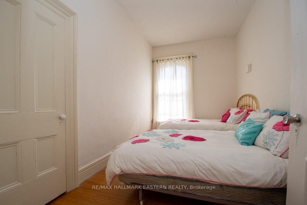 Photo 28 of 813 Water Street, Peterborough, Northcrest Ward 5 — HOMEH