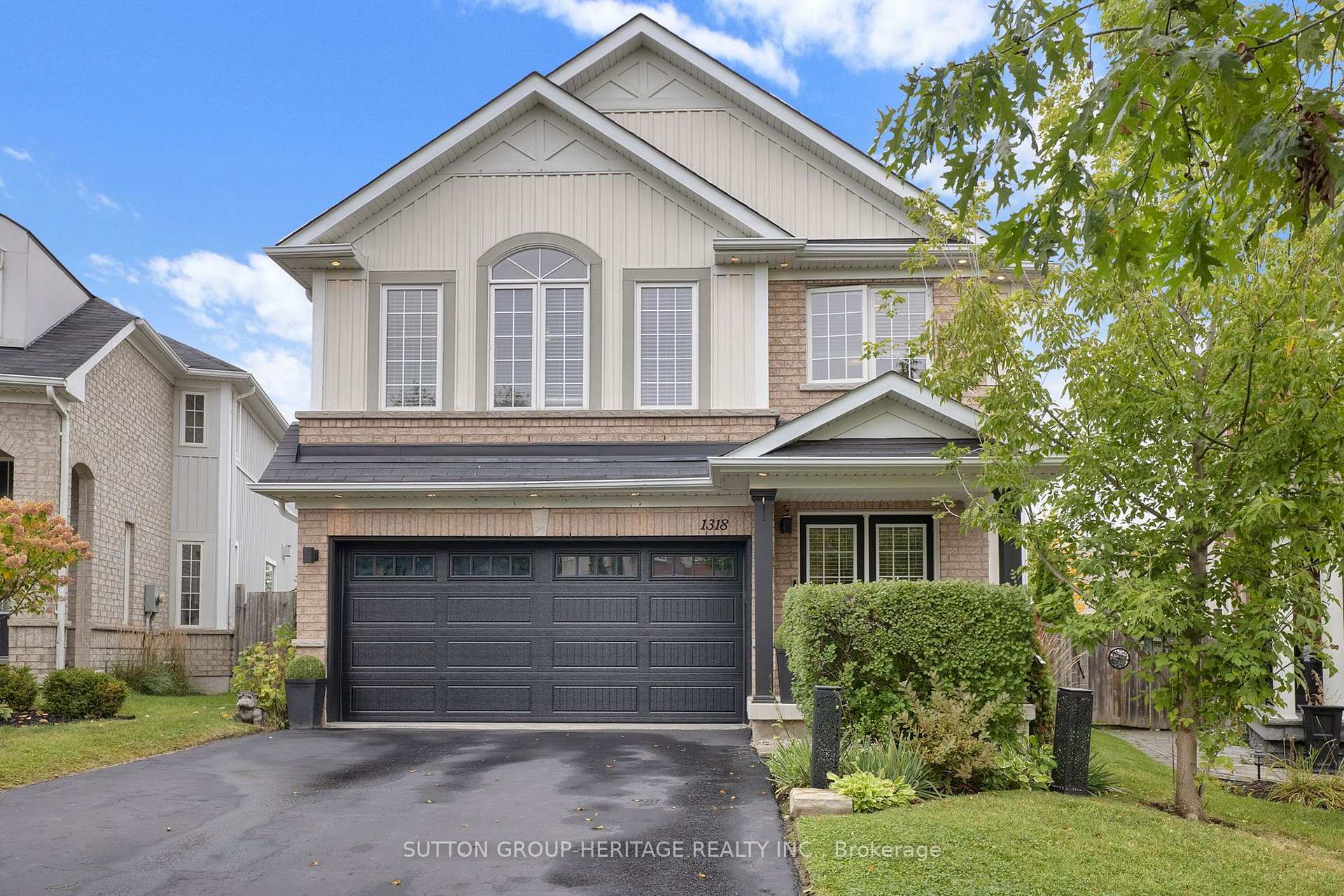 Photo 2 of 1318 Meath Drive, Oshawa, Pinecrest — HOMEH