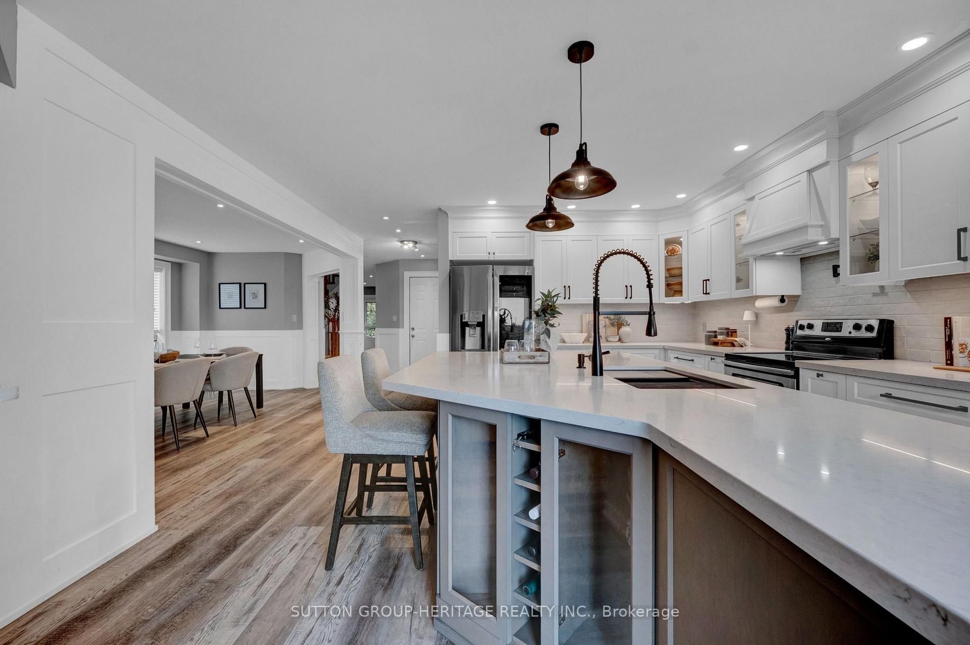 Photo 13 of 1318 Meath Drive, Oshawa, Pinecrest — HOMEH