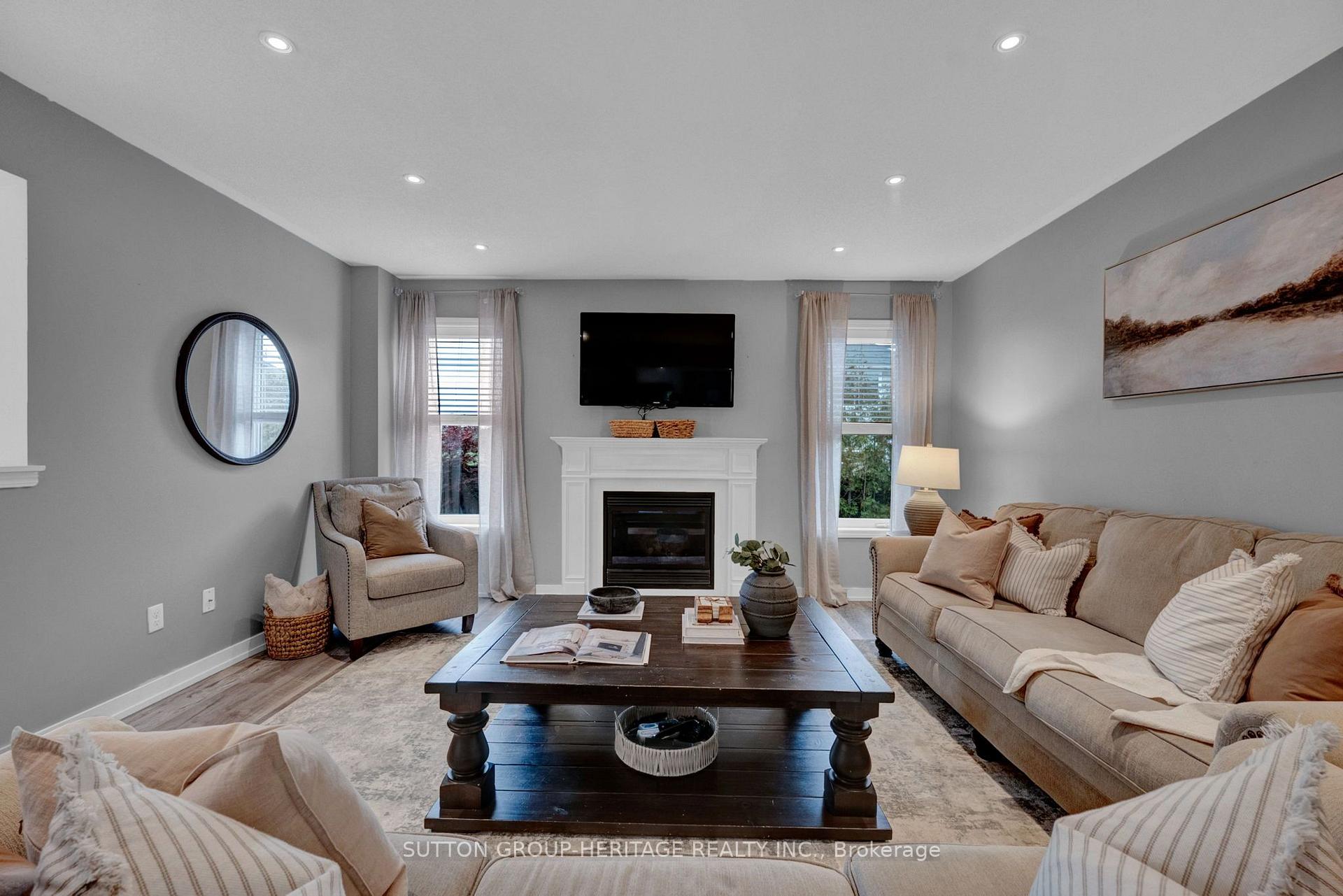 Photo 18 of 1318 Meath Drive, Oshawa, Pinecrest — HOMEH
