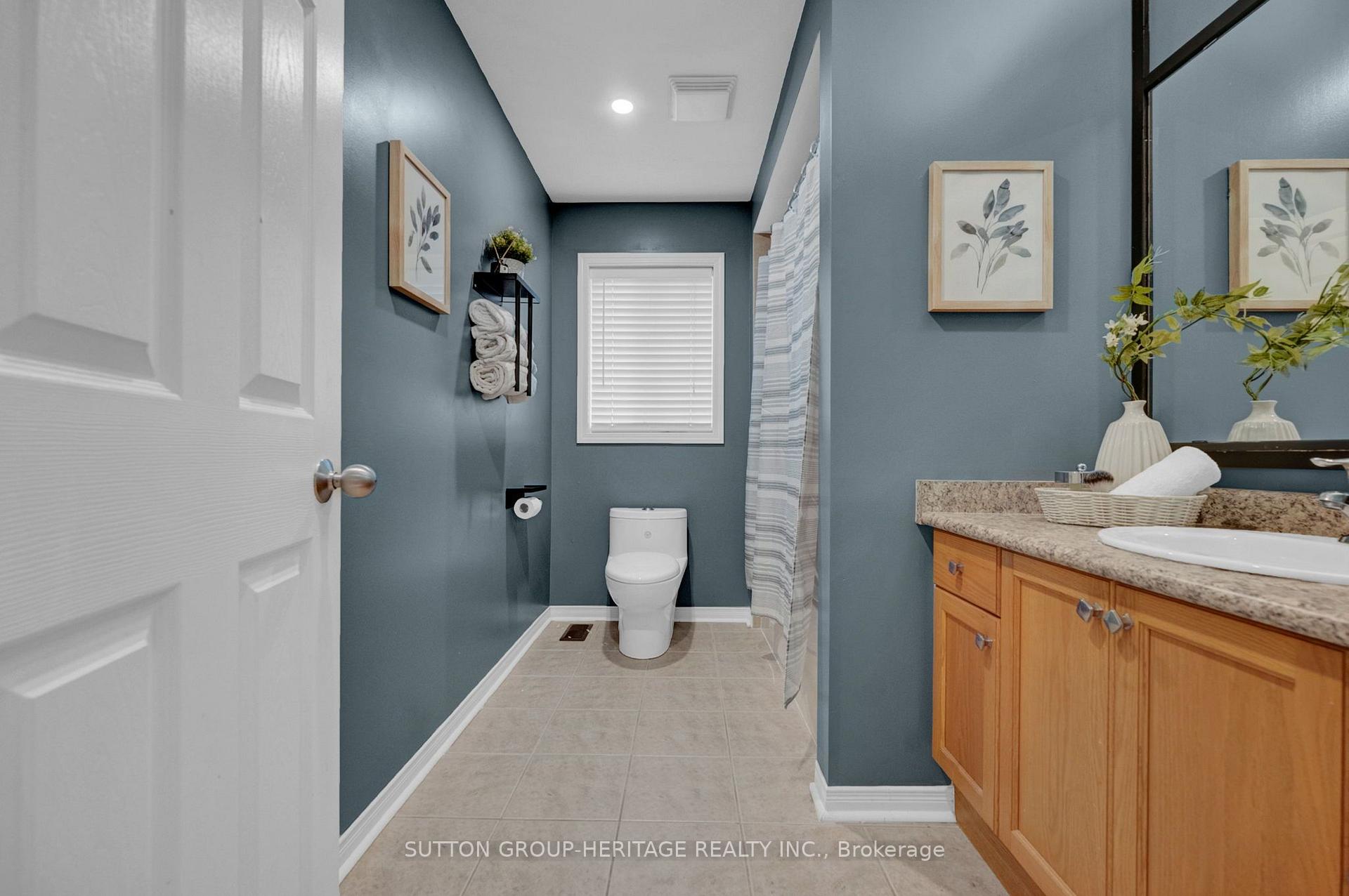 Photo 35 of 1318 Meath Drive, Oshawa, Pinecrest — HOMEH
