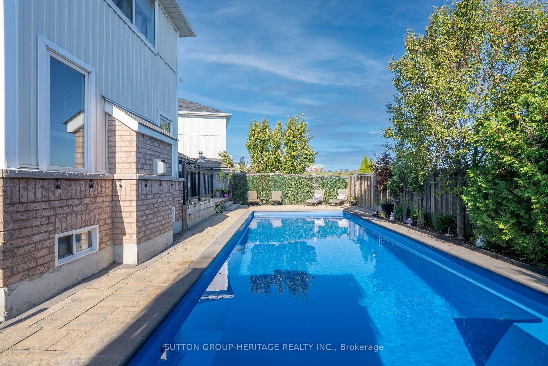 Photo 49 of 1318 Meath Drive, Oshawa, Pinecrest — HOMEH
