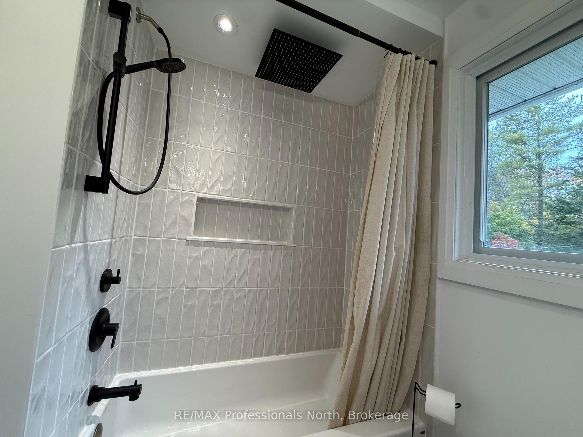 Photo 17 of 10417 County Road 503, Highlands East, Glamorgan — HOMEH