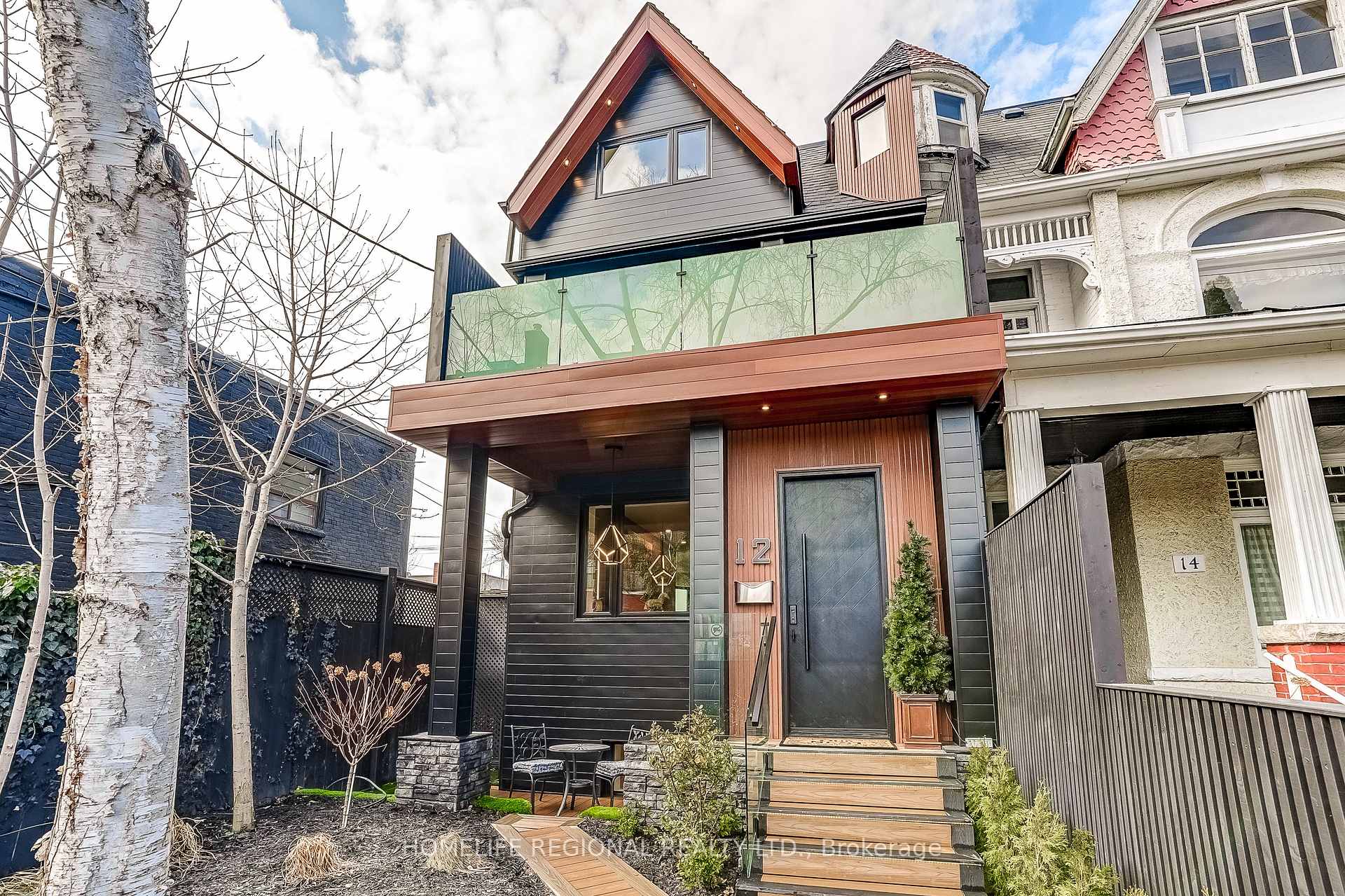 Photo of 12 Macdonell Avenue