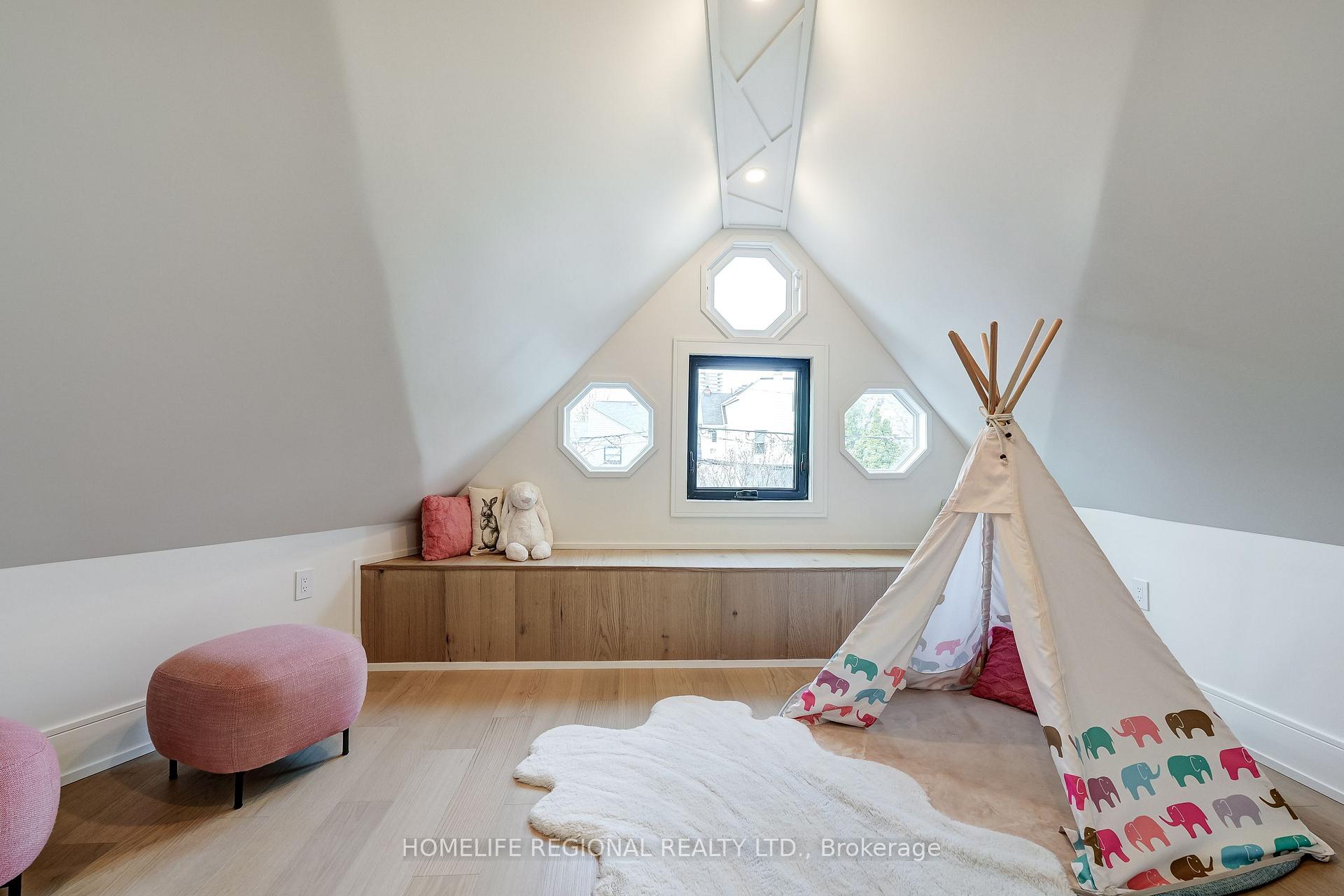 Photo 16 of 12 Macdonell Avenue, Toronto, Roncesvalles — HOMEH