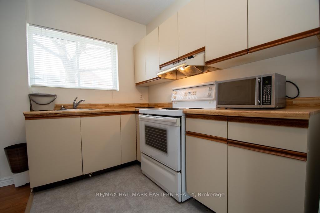 Photo 24 of 11 Argyle Street, Peterborough, Northcrest Ward 5 — HOMEH