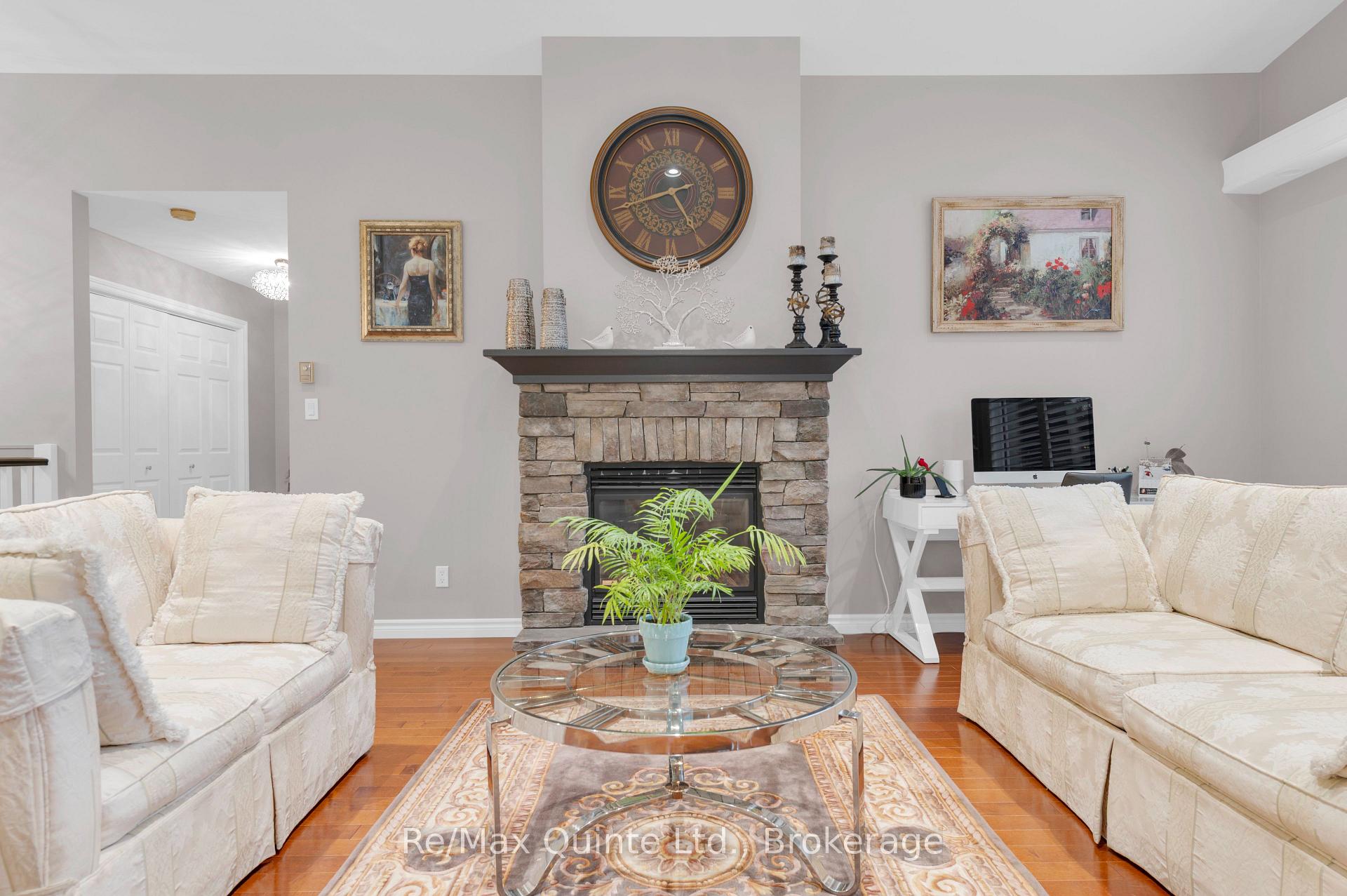 Photo 12 of 5 Hickory Court, Brighton — HOMEH