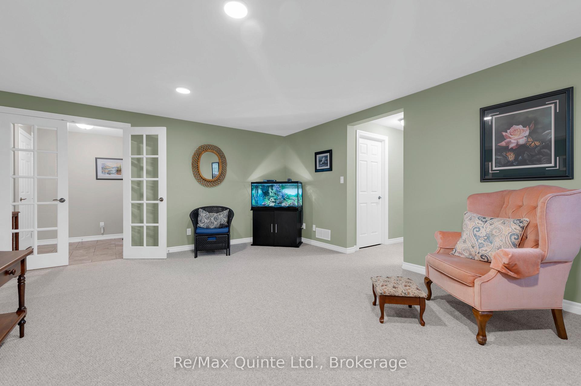 Photo 27 of 5 Hickory Court, Brighton — HOMEH