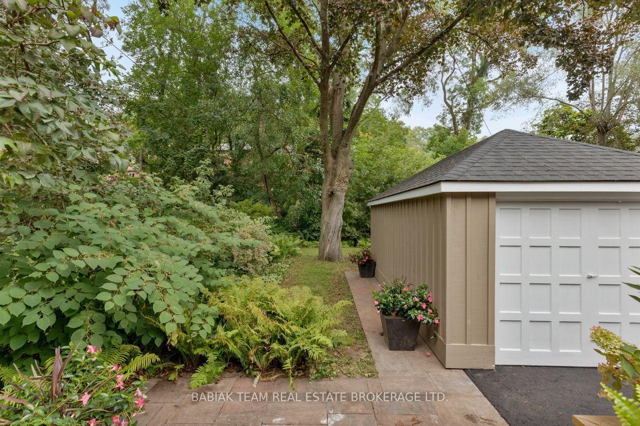 Photo 45 of 15 Bridgeview Road, Toronto, Lambton Baby Point — HOMEH