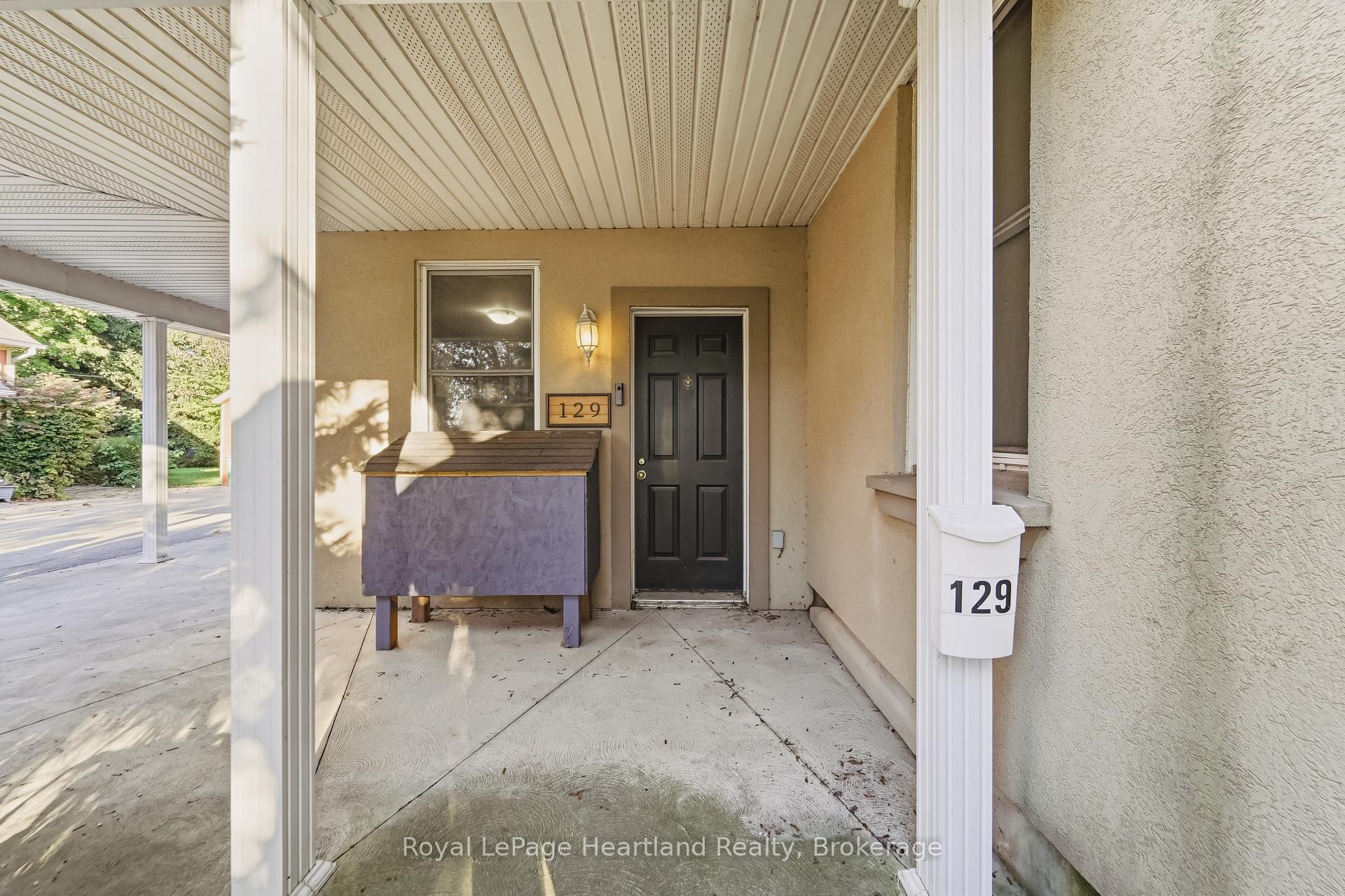 Photo 5 of 129 Bayfield Road, Goderich, Goderich (Town) — HOMEH