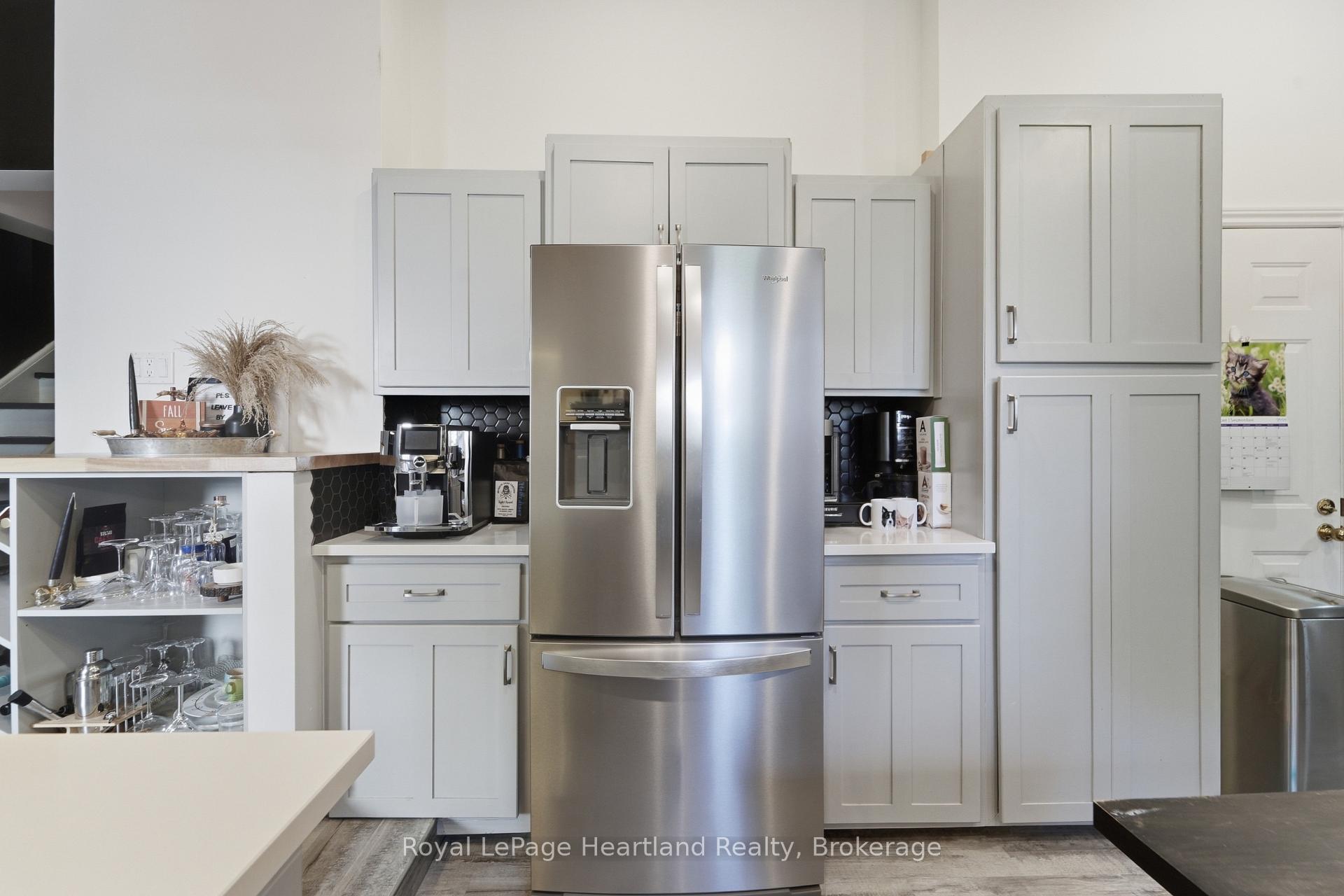 Photo 10 of 129 Bayfield Road, Goderich, Goderich (Town) — HOMEH