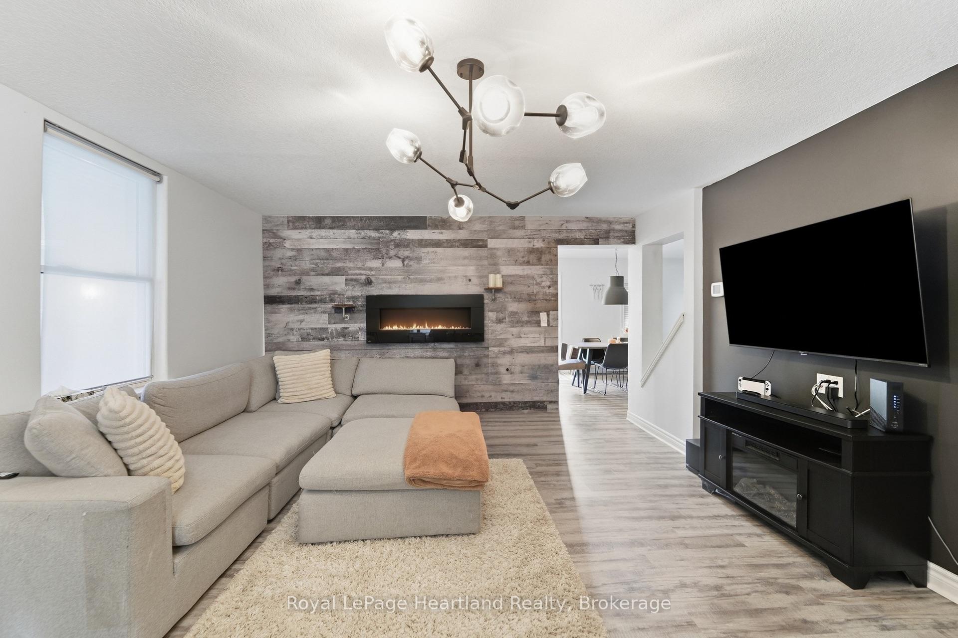 Photo 20 of 129 Bayfield Road, Goderich, Goderich (Town) — HOMEH