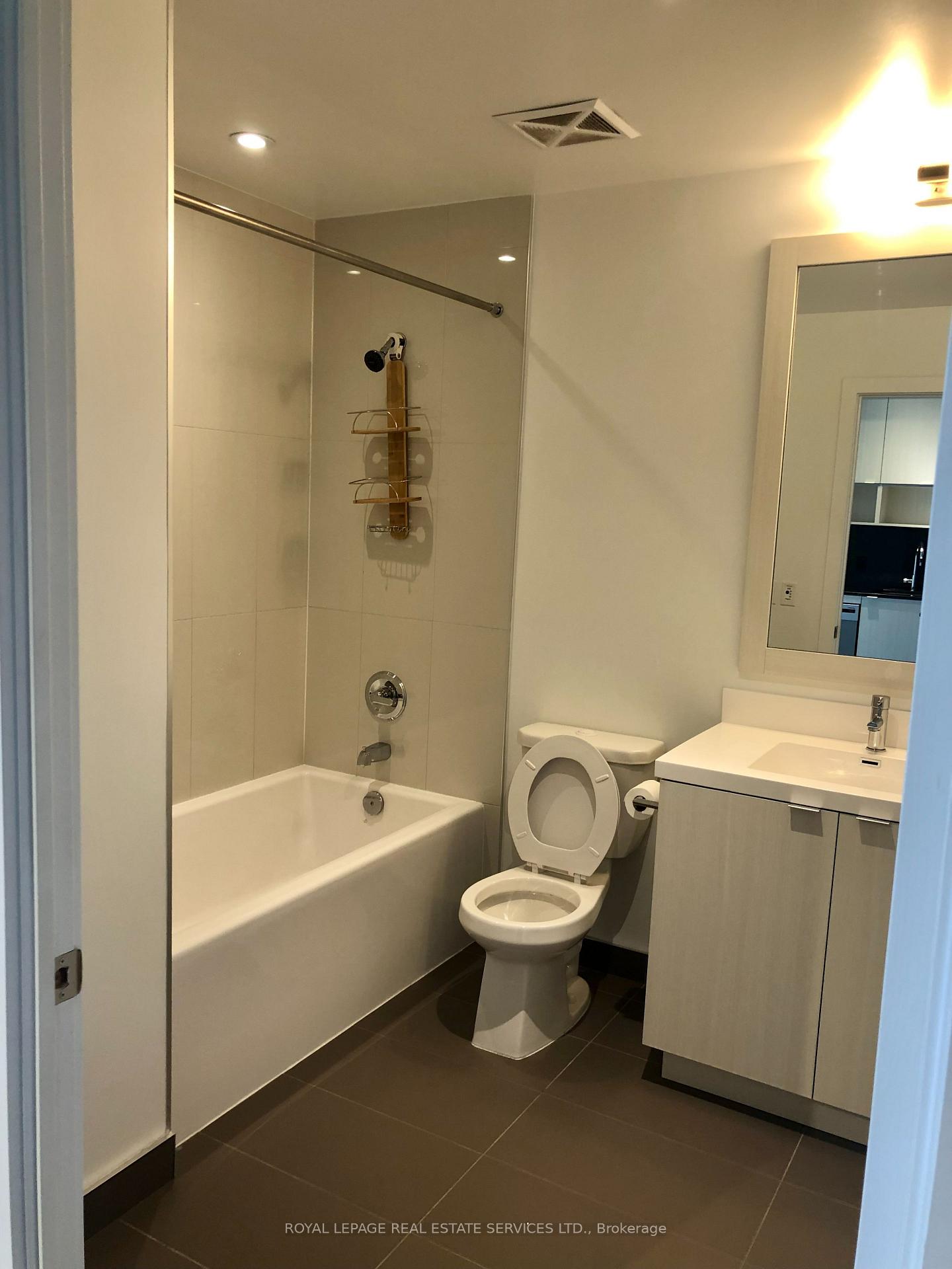 Photo 3 of Unit 3301, 7 Mabelle Avenue, Etobicoke, Islington-City Centre West — HOMEH
