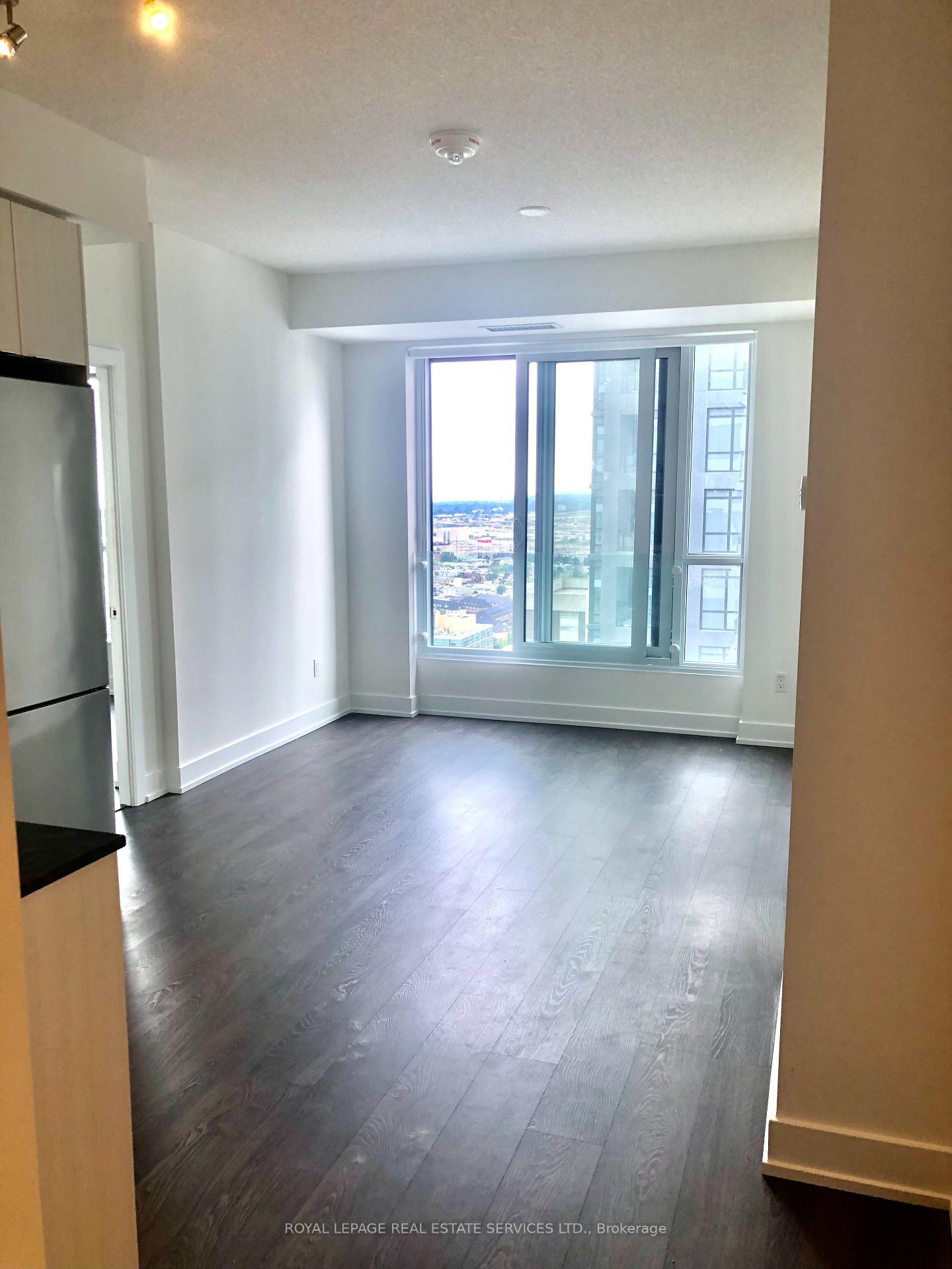 Photo 5 of Unit 3301, 7 Mabelle Avenue, Etobicoke, Islington-City Centre West — HOMEH