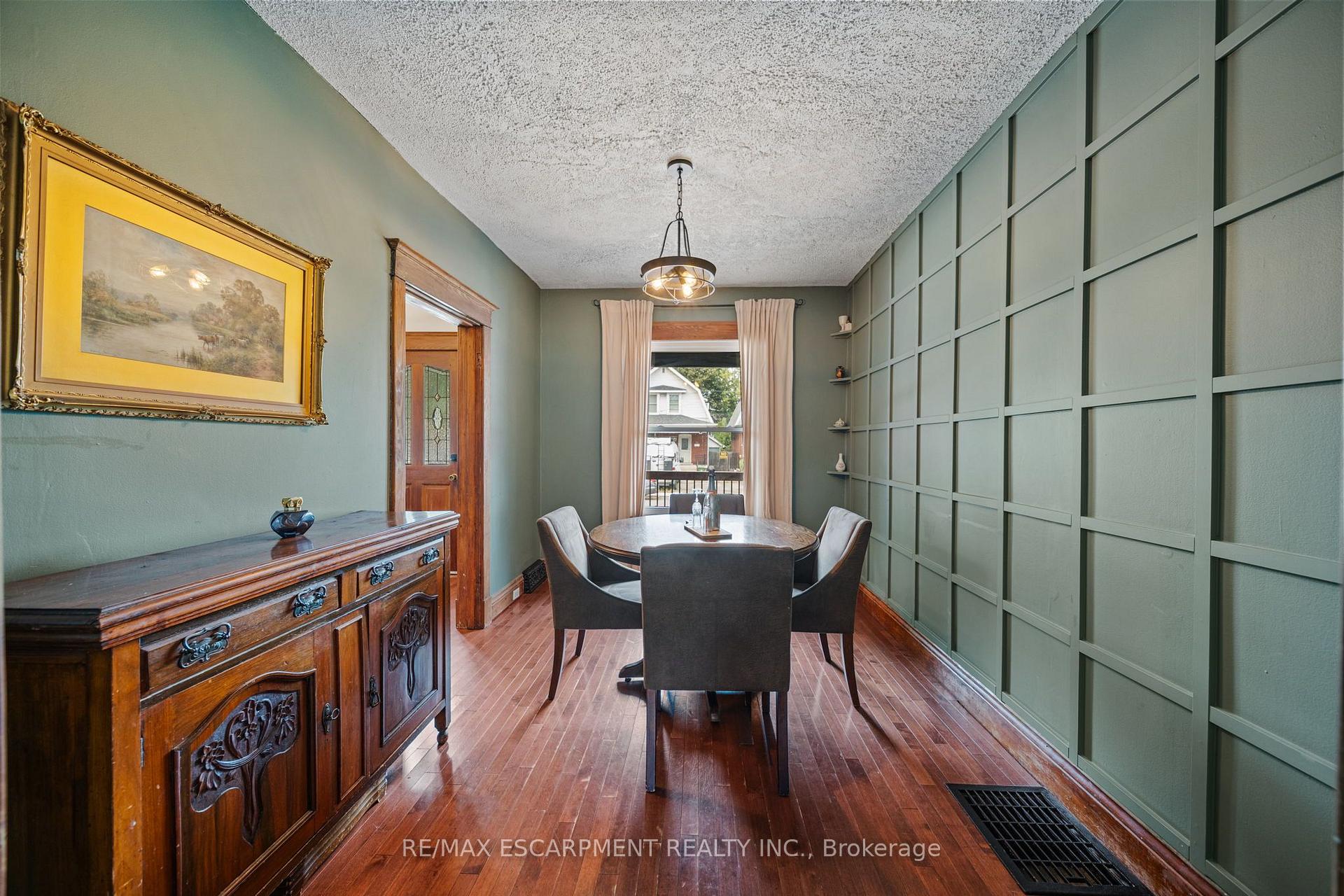 Photo 9 of 24 Belview Avenue, Hamilton, Crown Point — HOMEH