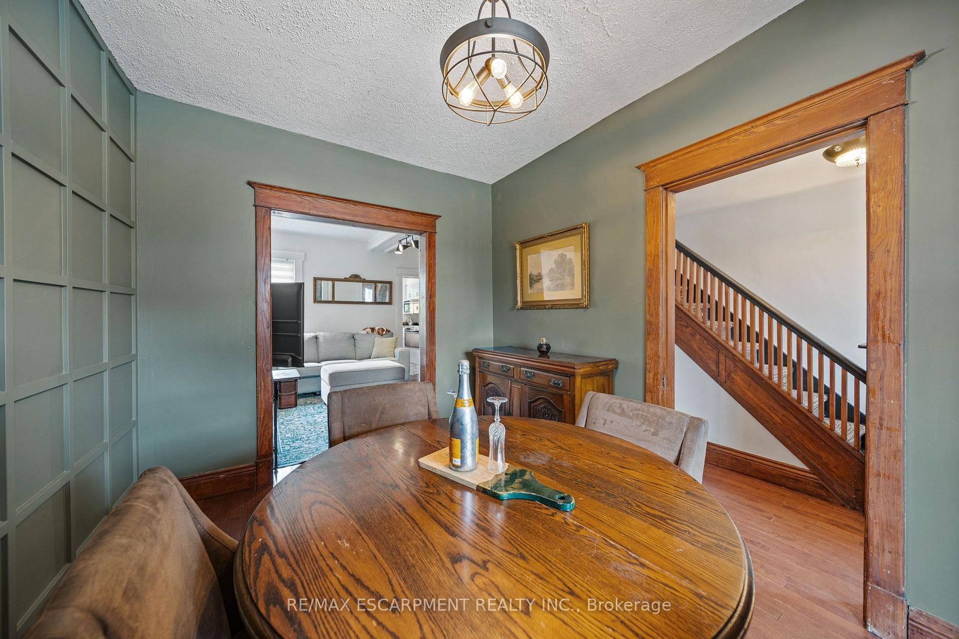 Photo 10 of 24 Belview Avenue, Hamilton, Crown Point — HOMEH