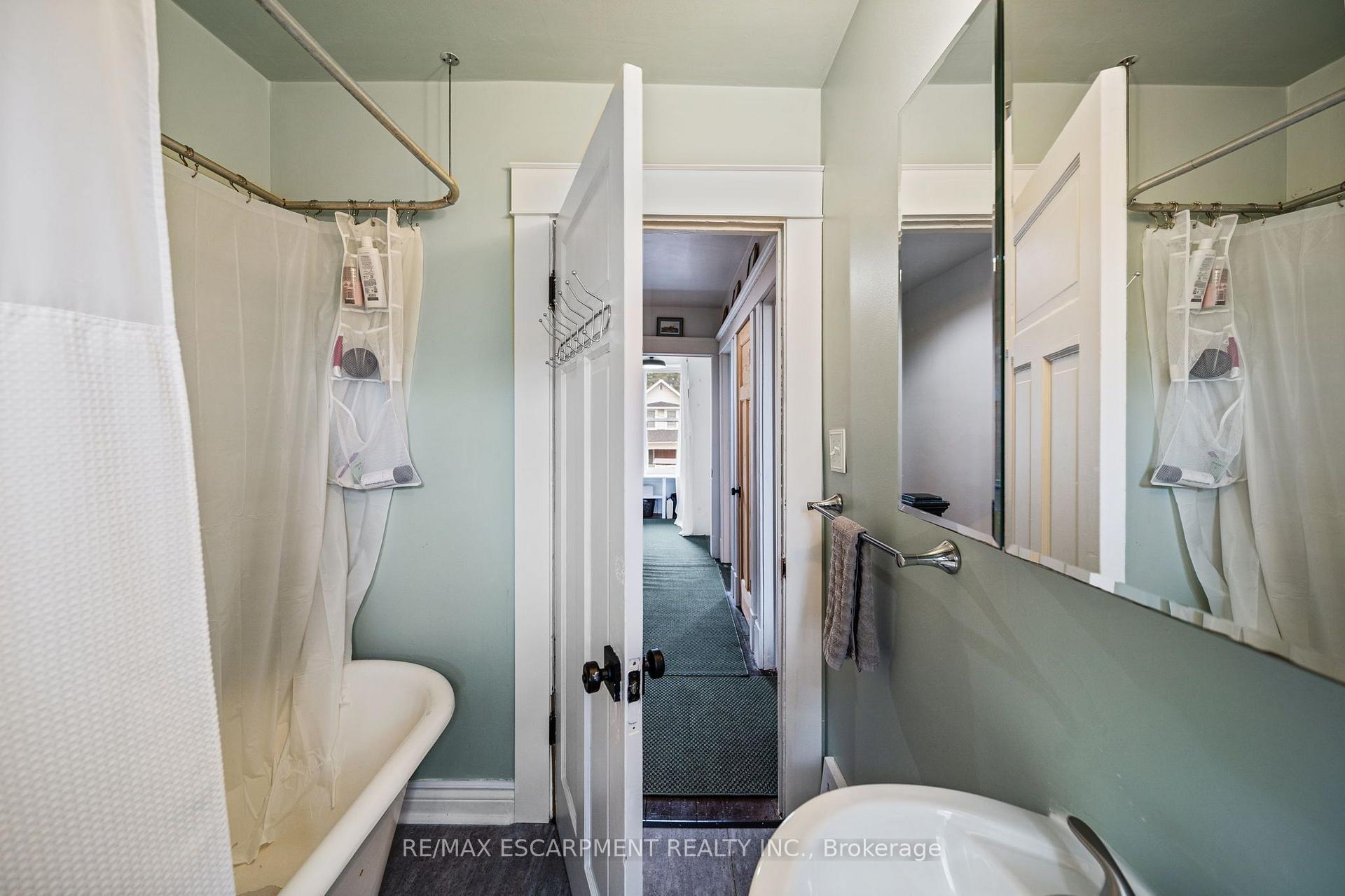 Photo 21 of 24 Belview Avenue, Hamilton, Crown Point — HOMEH