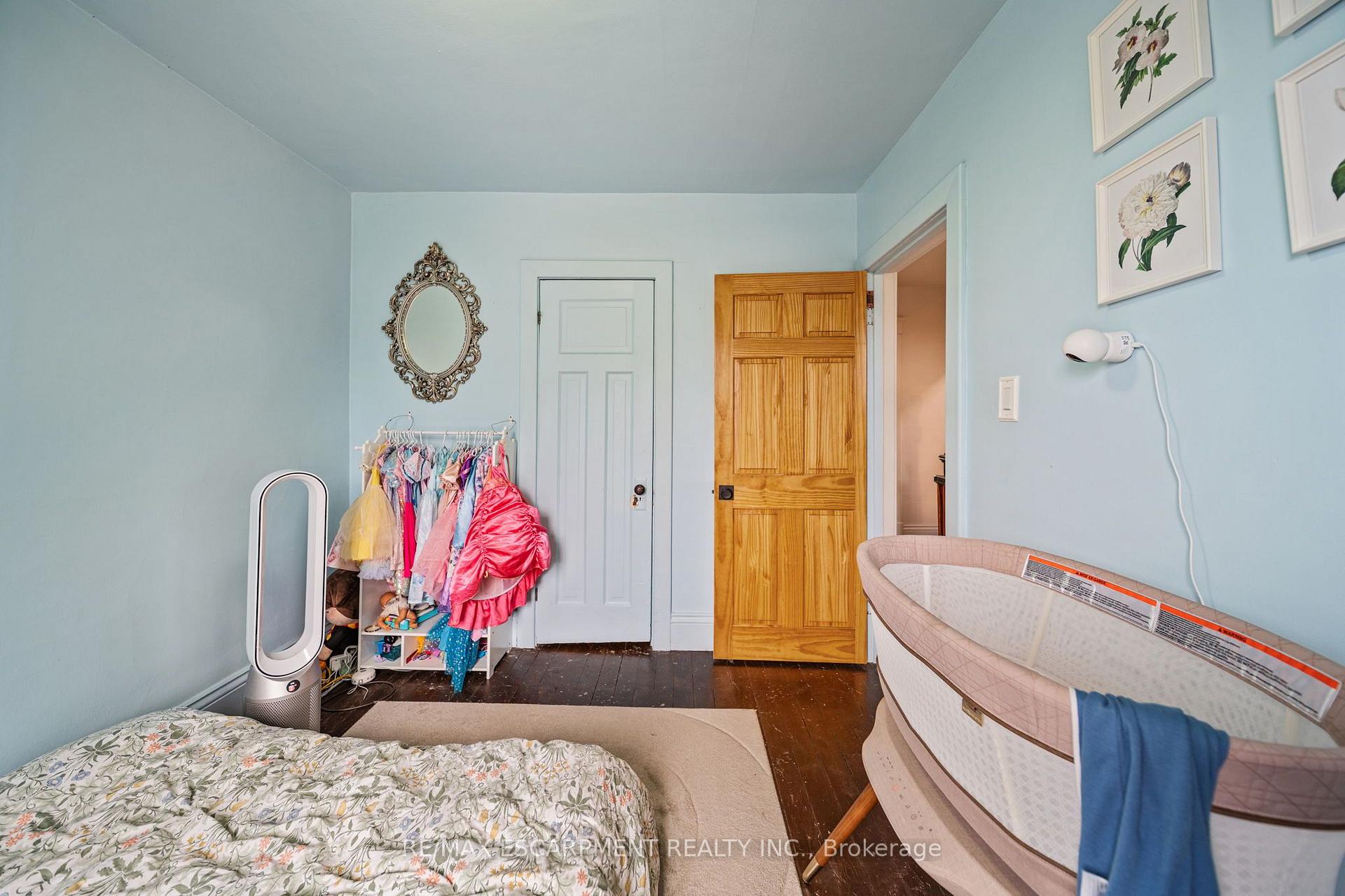 Photo 25 of 24 Belview Avenue, Hamilton, Crown Point — HOMEH