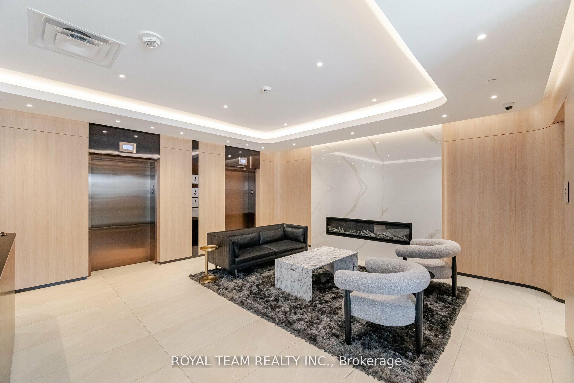 Photo 3 of Unit 1107, 185 Alberta Avenue, Toronto, Oakwood Village — HOMEH