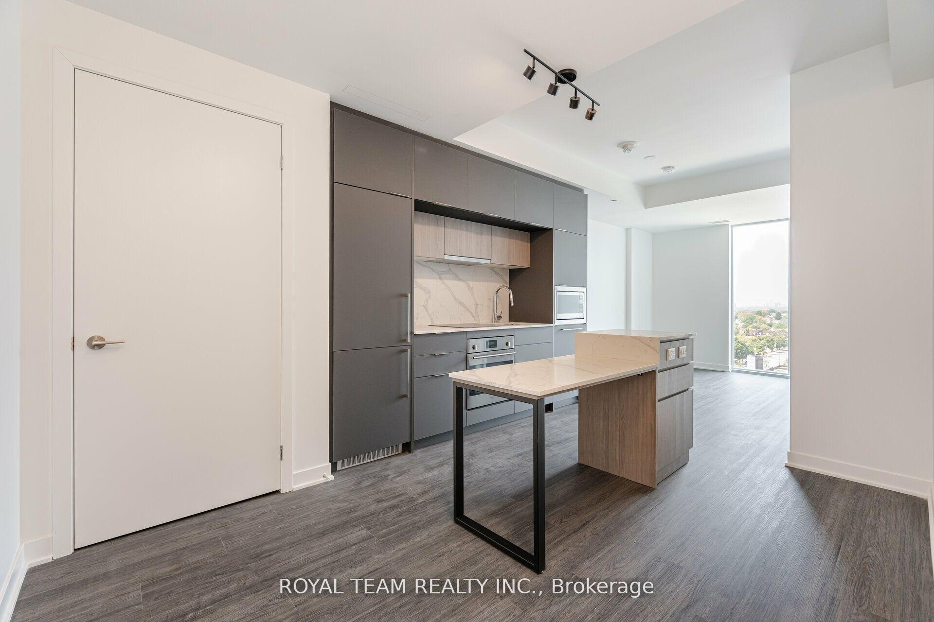 Photo 6 of Unit 1107, 185 Alberta Avenue, Toronto, Oakwood Village — HOMEH