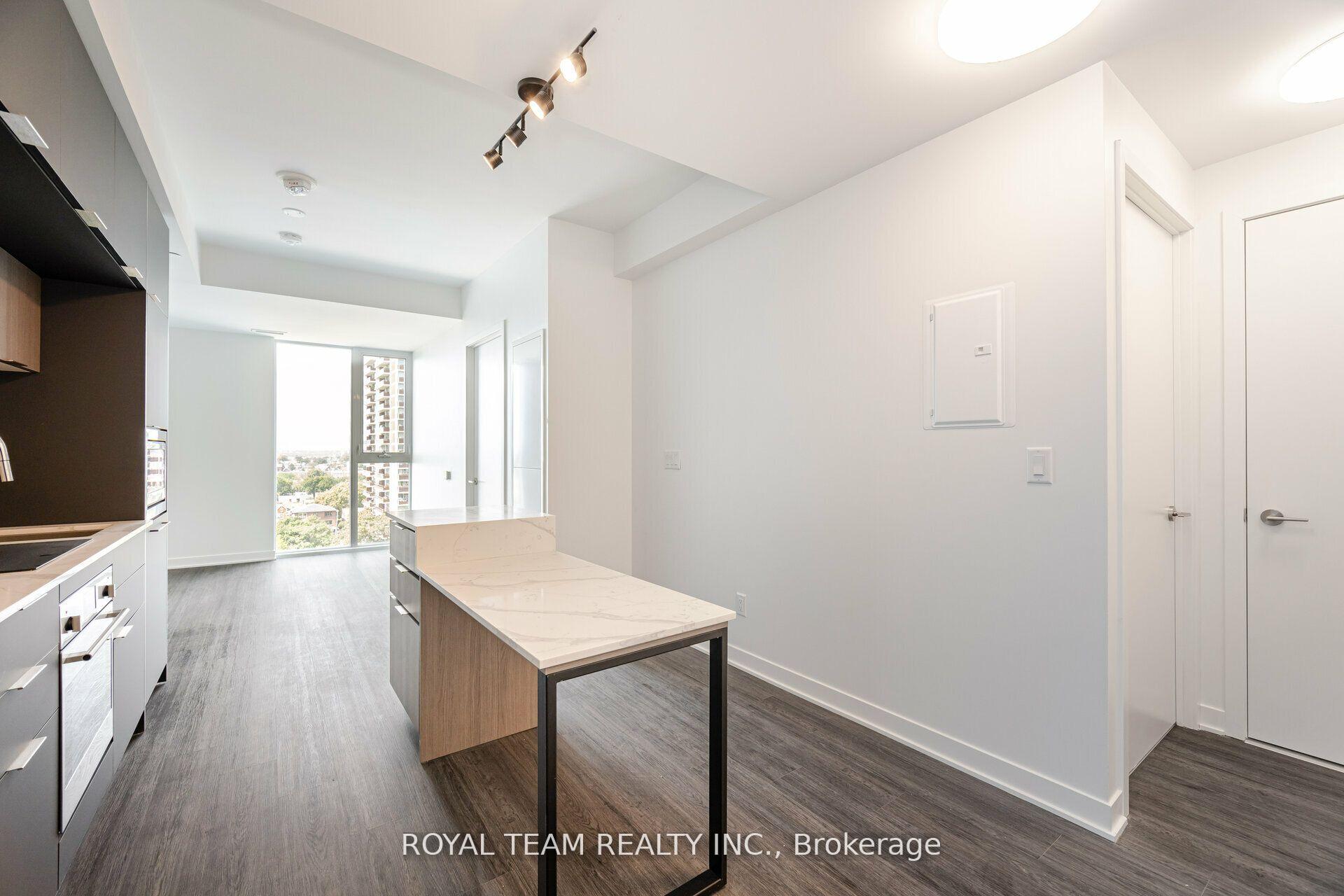 Photo 7 of Unit 1107, 185 Alberta Avenue, Toronto, Oakwood Village — HOMEH