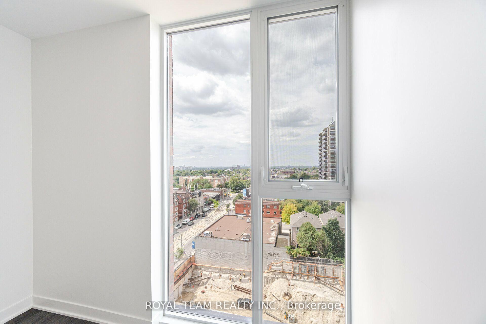 Photo 14 of Unit 1107, 185 Alberta Avenue, Toronto, Oakwood Village — HOMEH