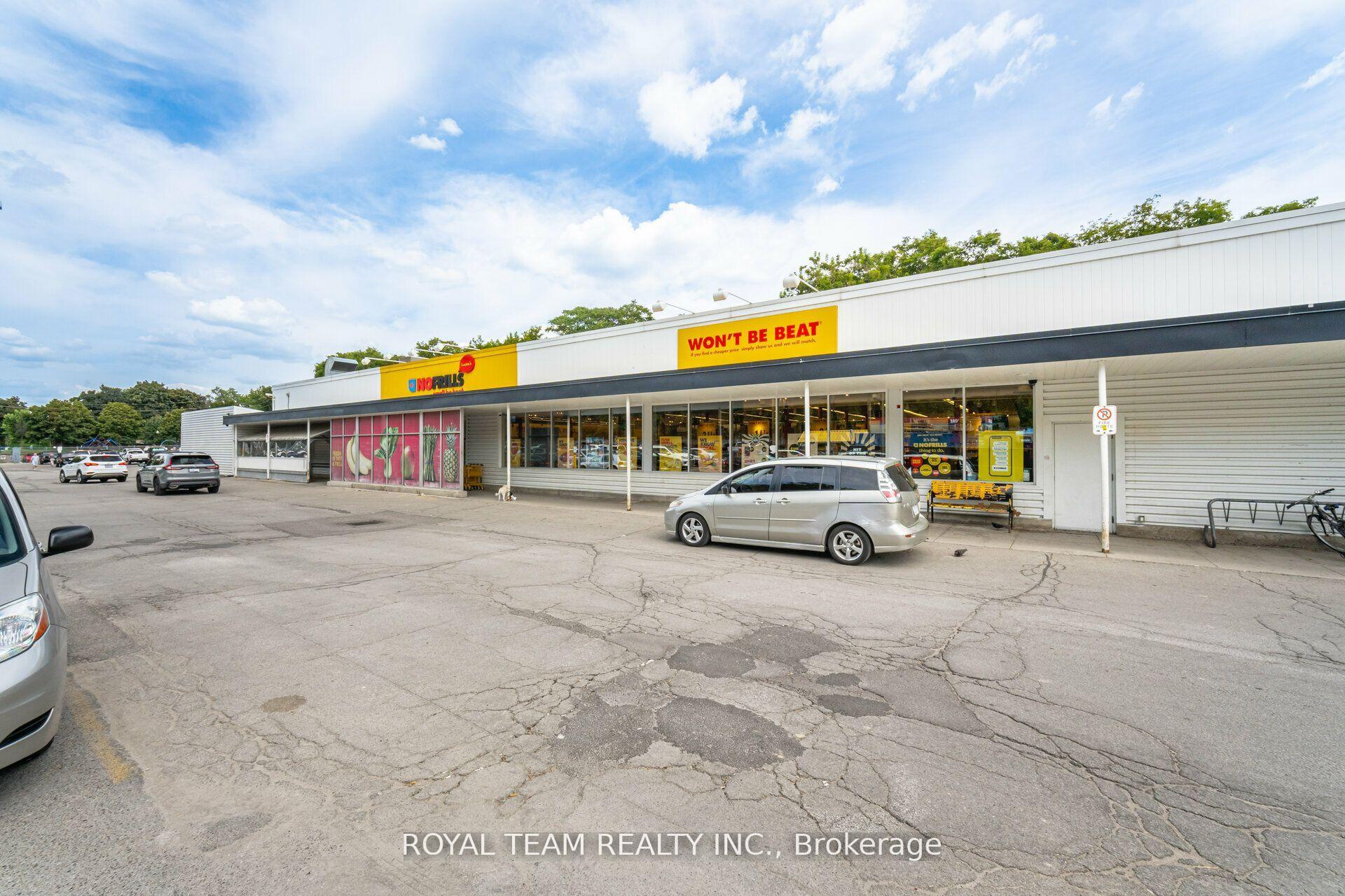 Photo 28 of Unit 1107, 185 Alberta Avenue, Toronto, Oakwood Village — HOMEH