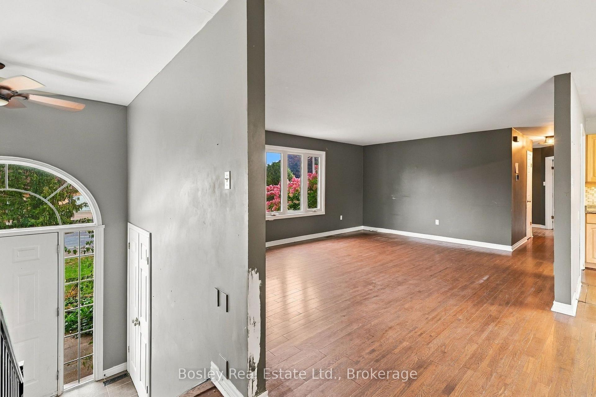 Photo 10 of 3 Shirley Court, Blue Mountains — HOMEH